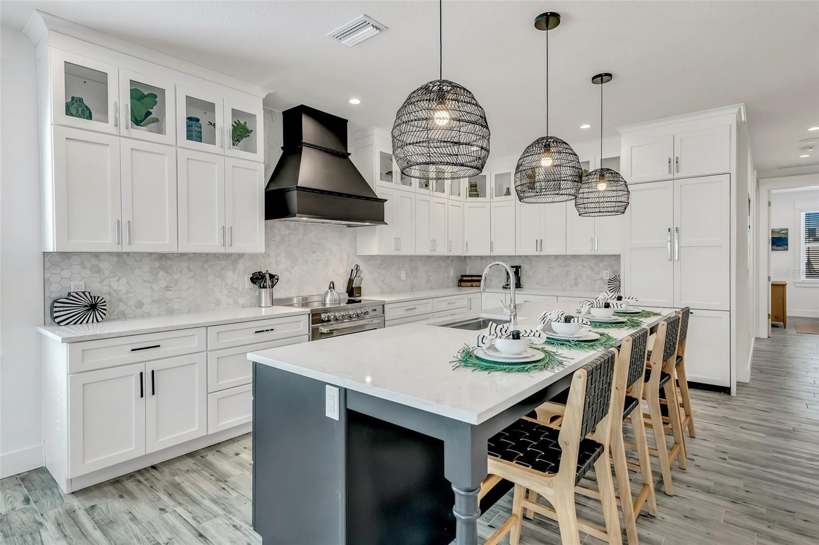 SARASOTA BEACH - Residential