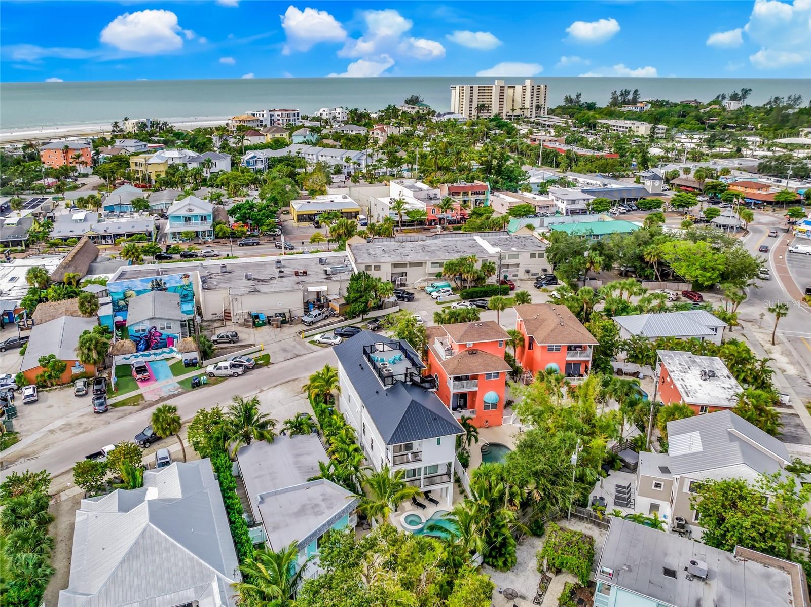 SARASOTA BEACH - Residential