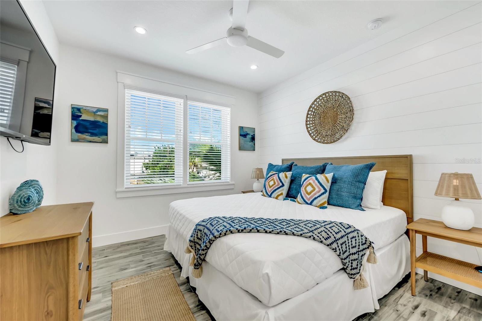 SARASOTA BEACH - Residential