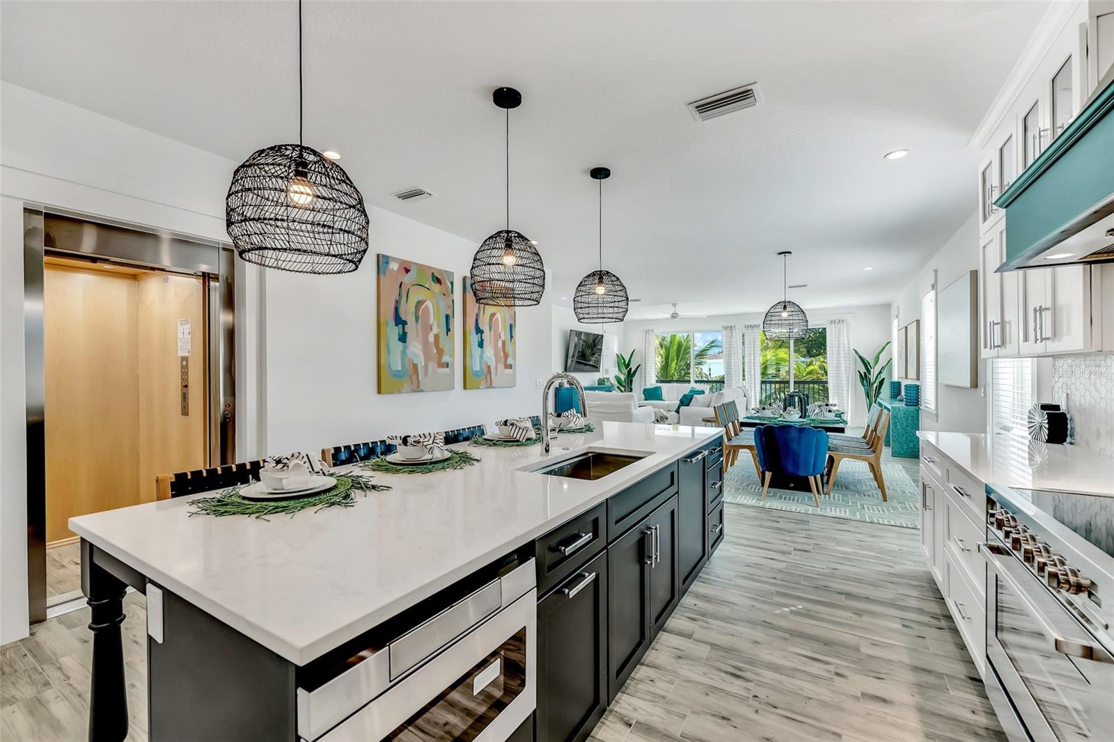 SARASOTA BEACH - Residential