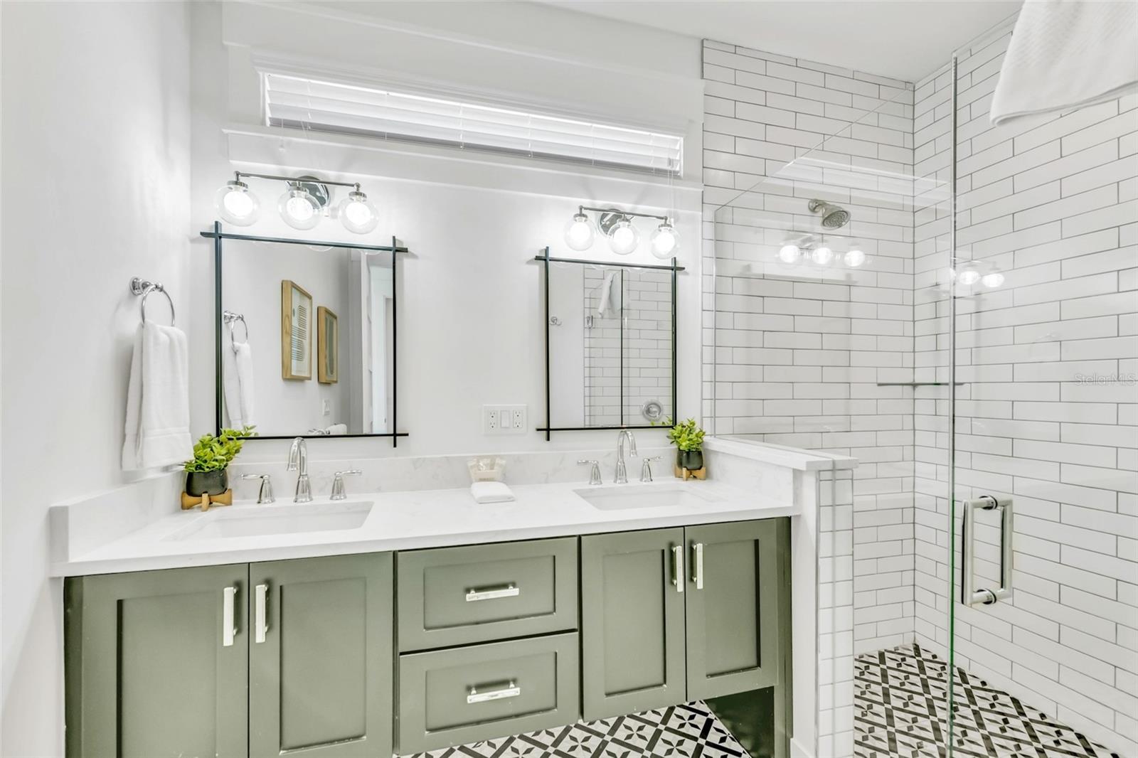 SARASOTA BEACH - Residential