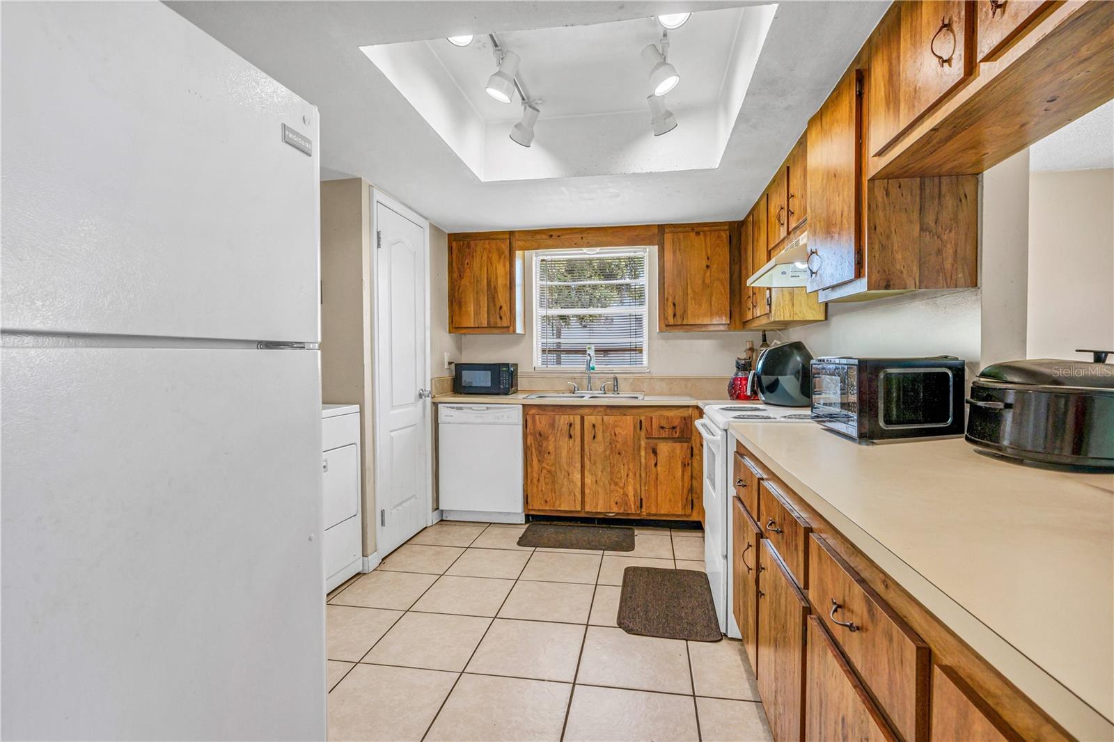 BRISTOL BAY CONDO - Residential