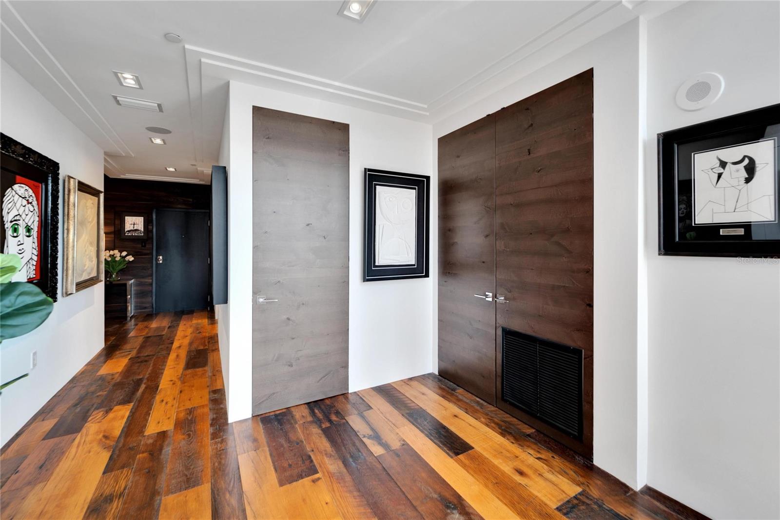 WALKER-WHITNEY PLAZA CONDO - Residential