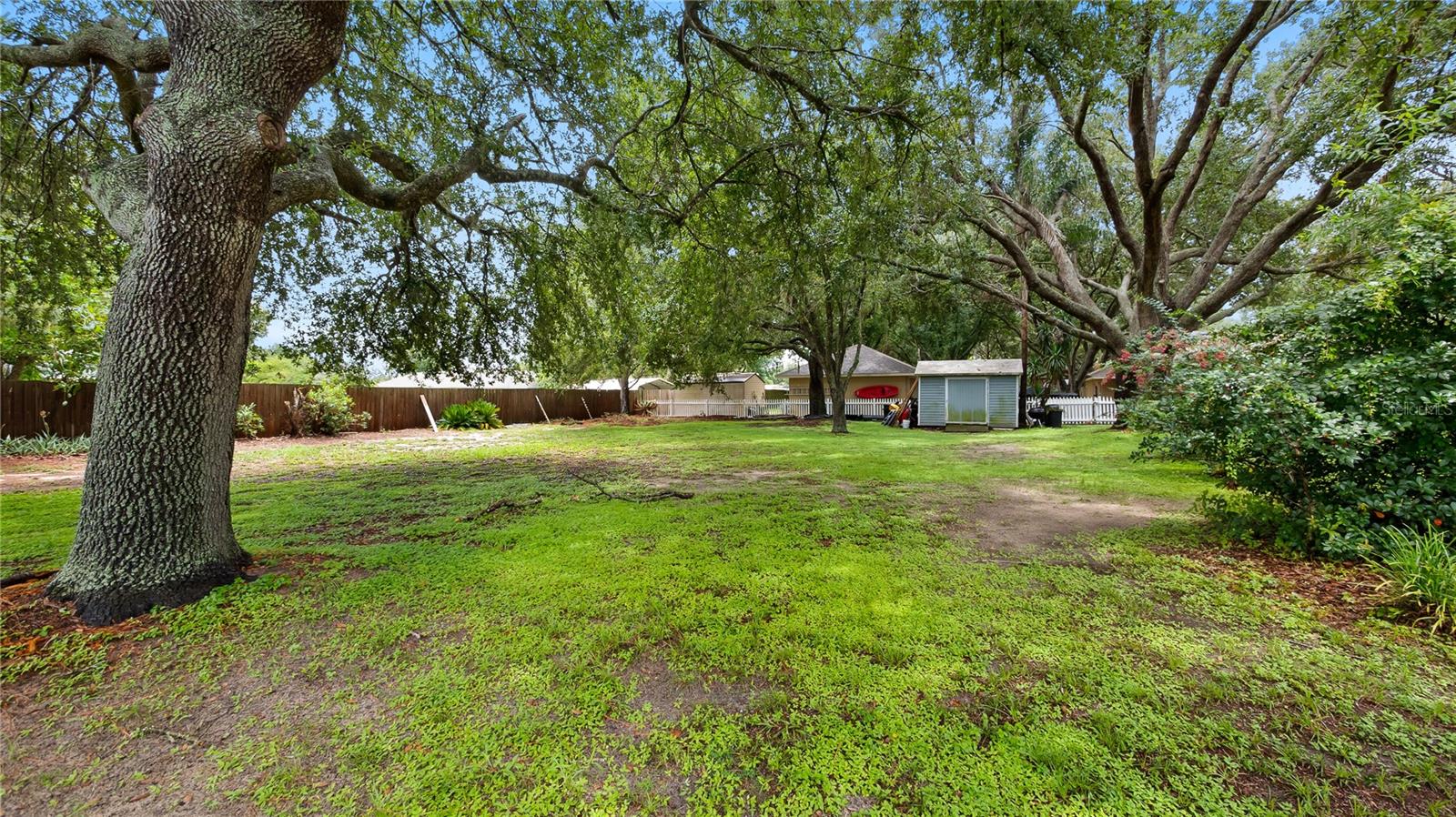 11252 ROSEHILL DRIVE
