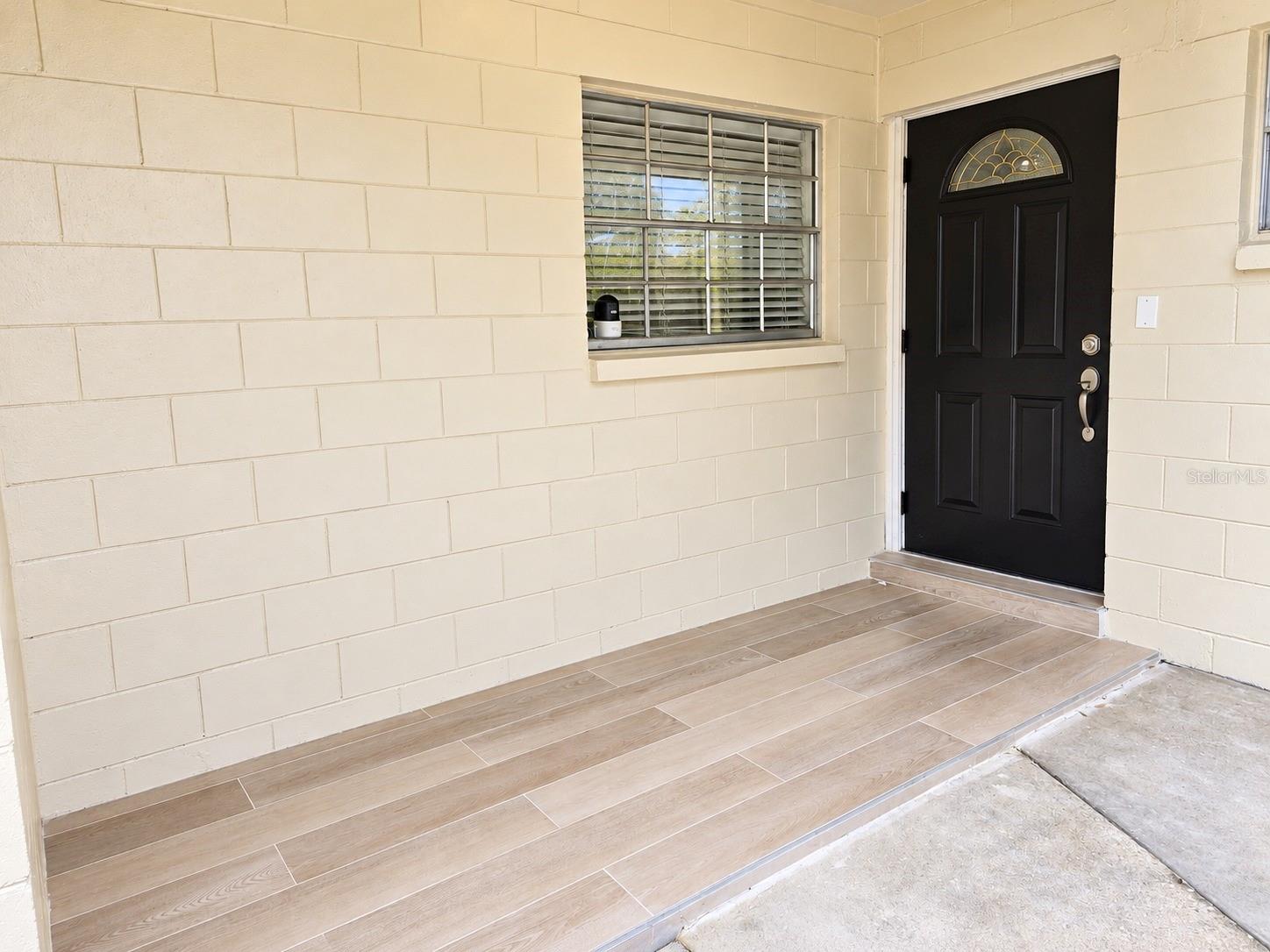 4437 DOLPHIN DRIVE