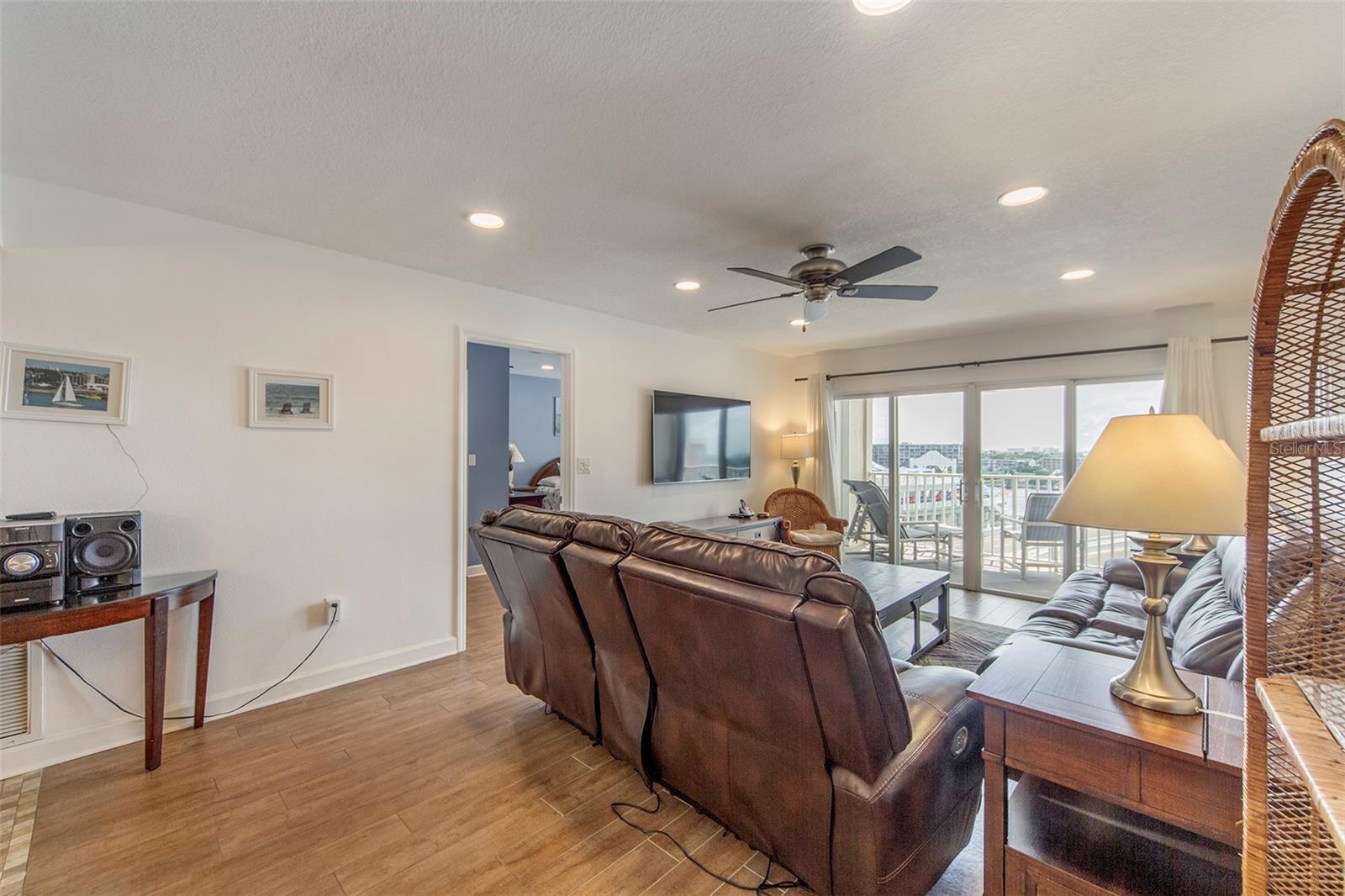 12901 GULF LANE 503