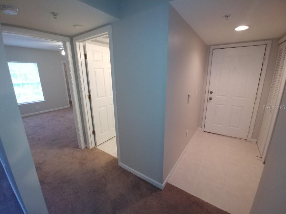 CREST/WATERFORD LAKES - Residential