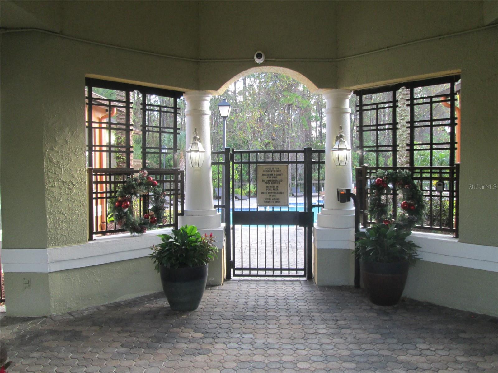 CREST/WATERFORD LAKES - Residential