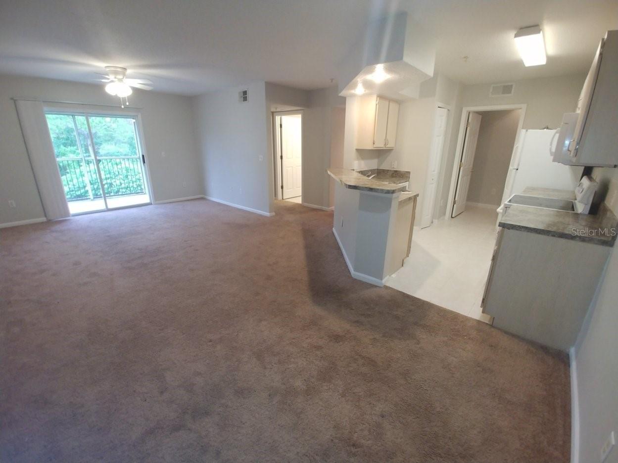 CREST/WATERFORD LAKES - Residential