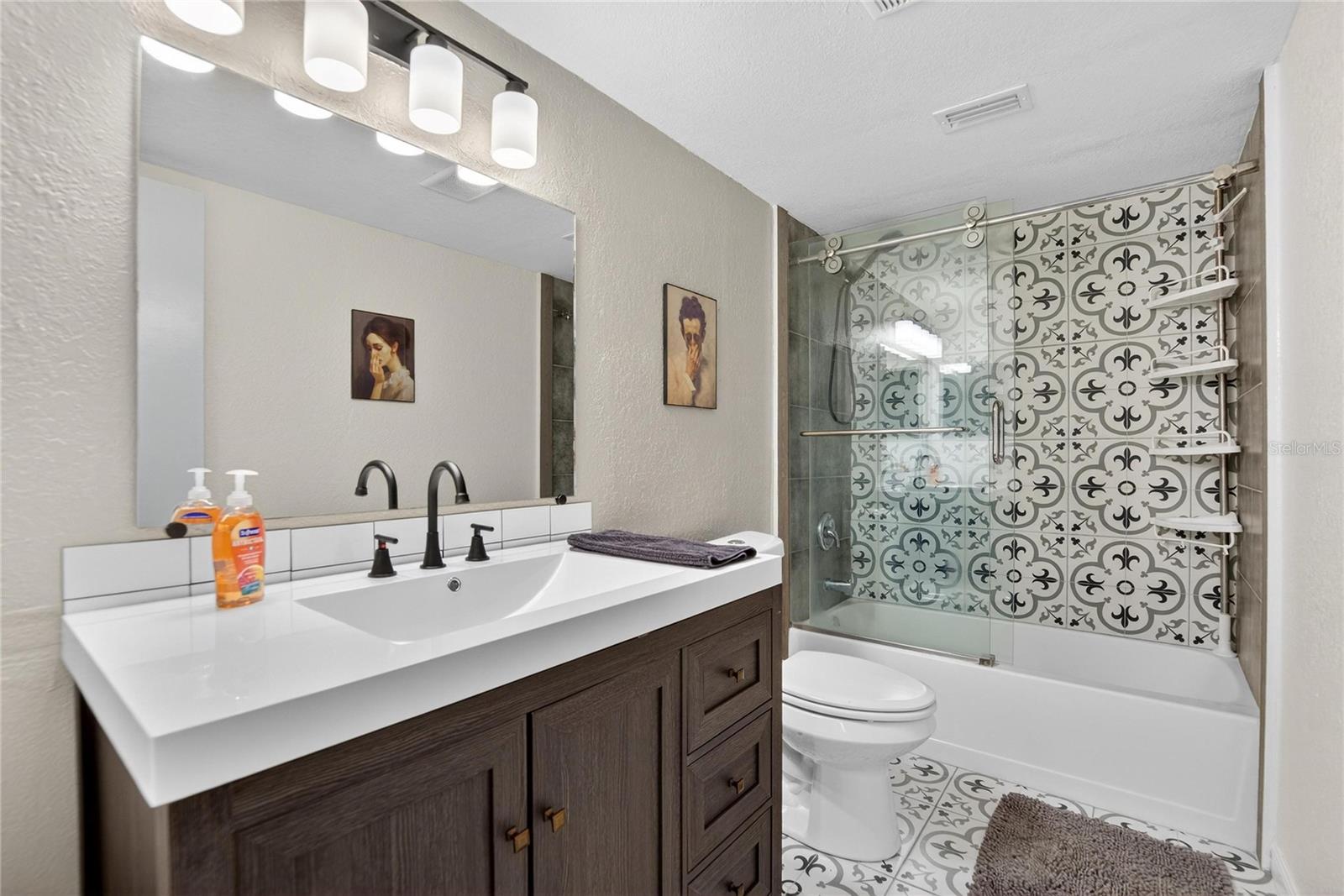 MATHEWS ADD TO SEFFNER - Residential