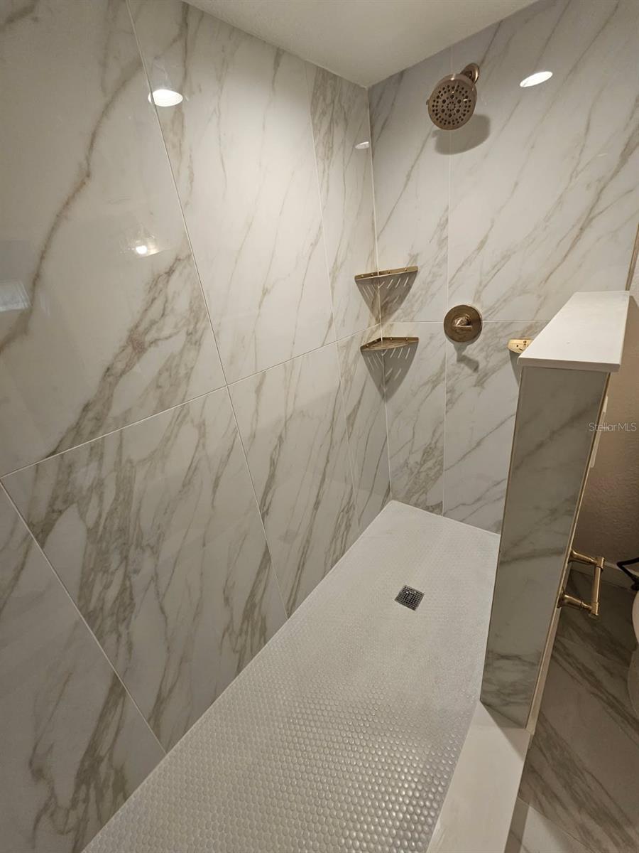 MATHEWS ADD TO SEFFNER - Residential