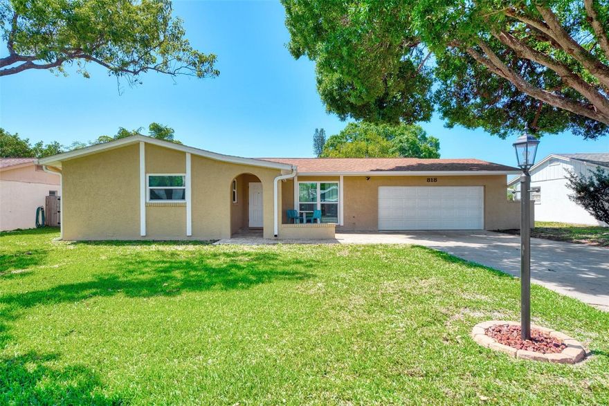 *Available NOVEMBER 1st, 2025* Escape to this charming 3 bed, 2 bath home just minutes from Sarasota Airport and the stunning beaches of Longboat Key and Lido Key. This spacious property boasts a grand yet cozy atmosphere, featuring a great fireplace and a fully fenced spacious yard. As a bonus, the property also includes a delightful tree house in the backyard, perfect for the young at heart to enjoy a magical retreat in nature. Located on a quiet street, this home is the perfect retreat for families, groups, and couples looking for a relaxing getaway in beautiful Sarasota, Florida. Make your appointment today to fall in love with the ultimate floridan life style!