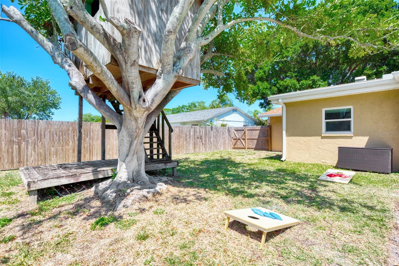 WOODS OF WHITFIELD - Residential Lease
