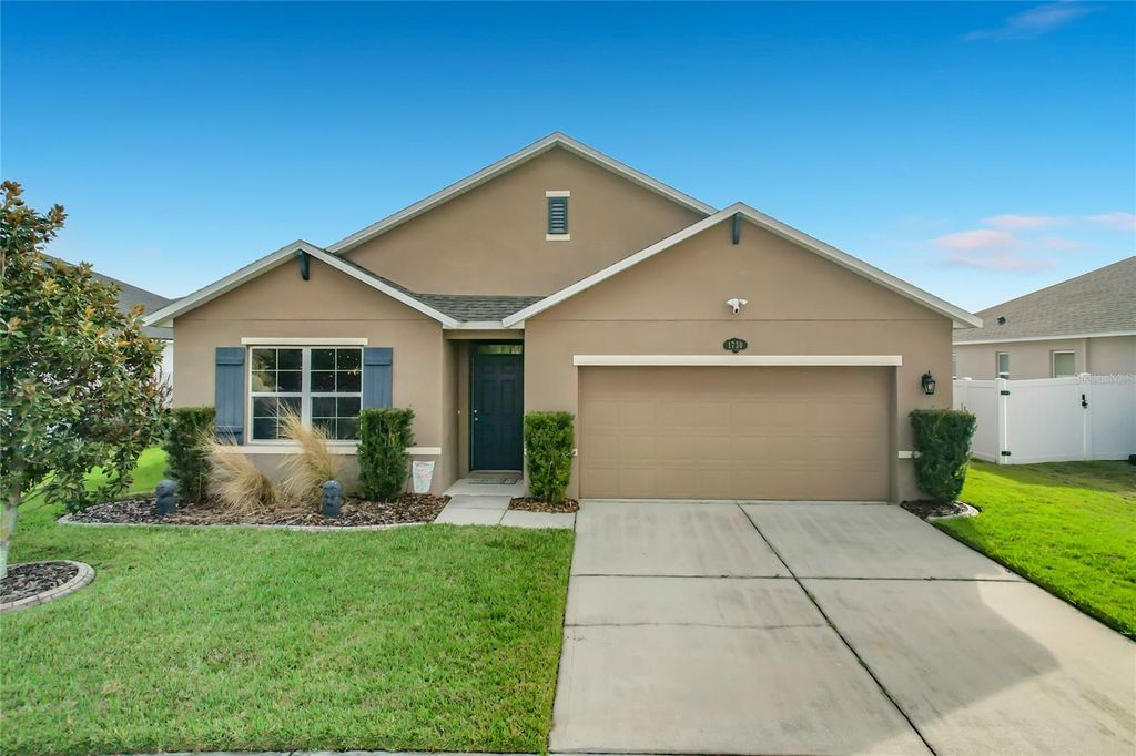 Photo of 1730 Van Gogh Drive, Auburndale, FL 33823 (MLS # S5145818)