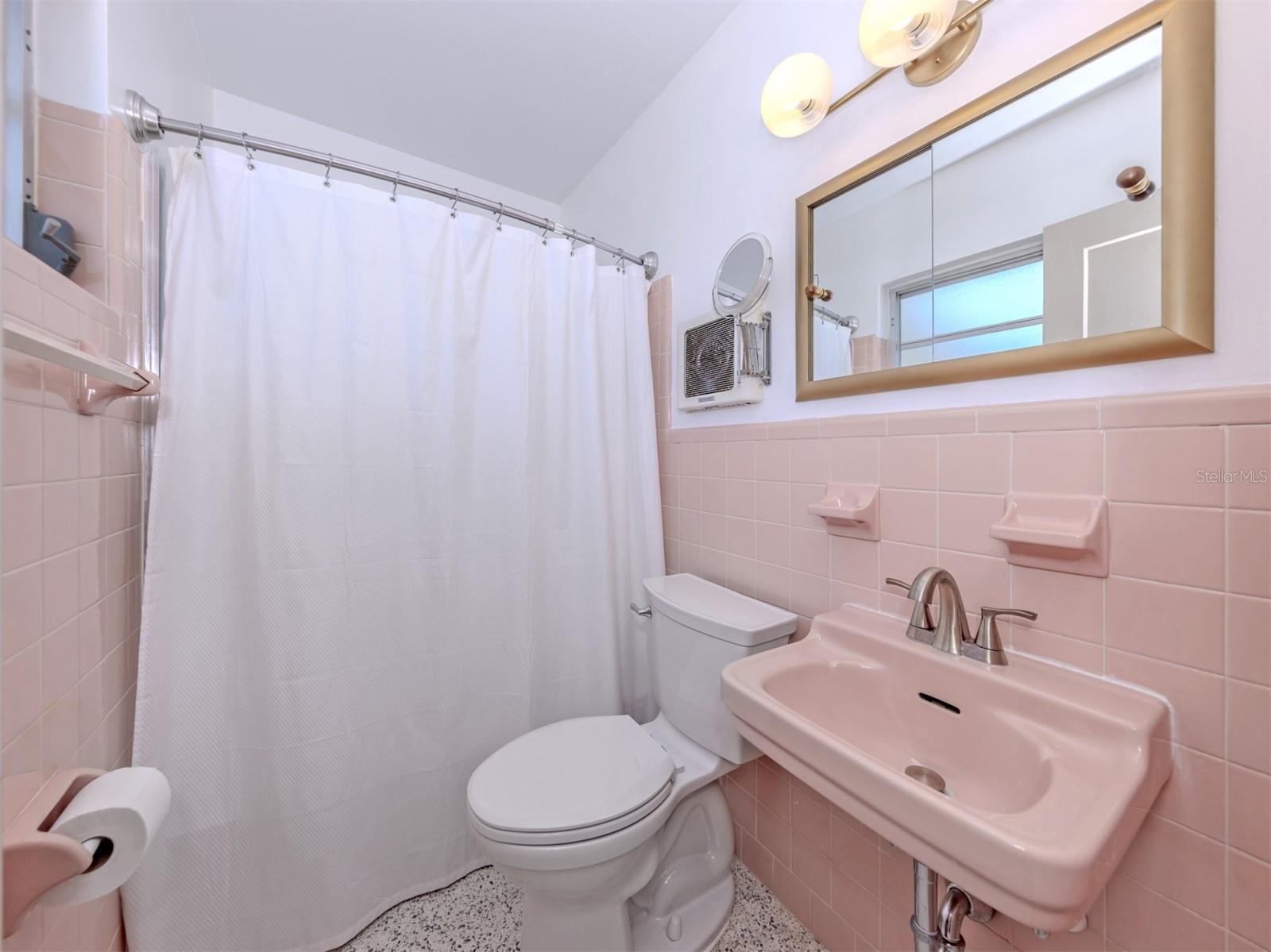 VENICE GARDENS - Residential