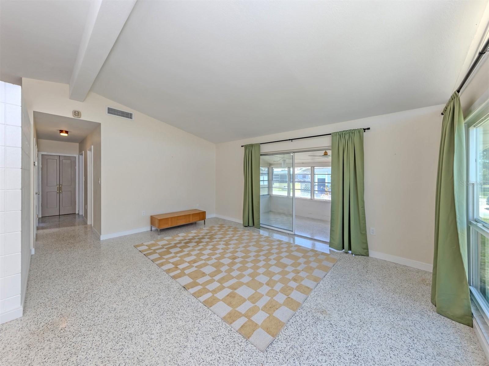 VENICE GARDENS - Residential