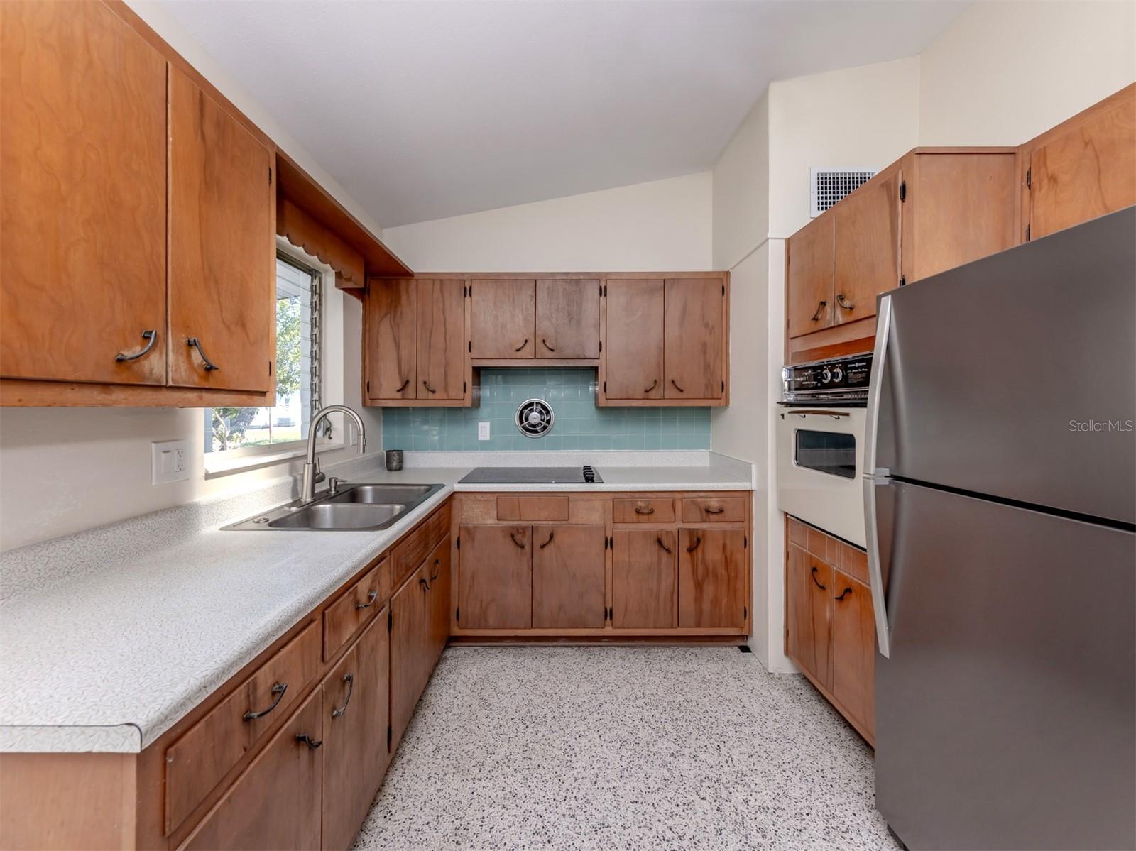 VENICE GARDENS - Residential