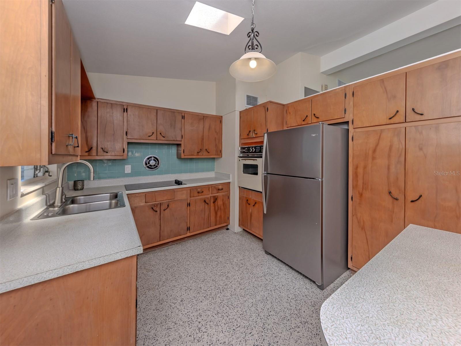 VENICE GARDENS - Residential