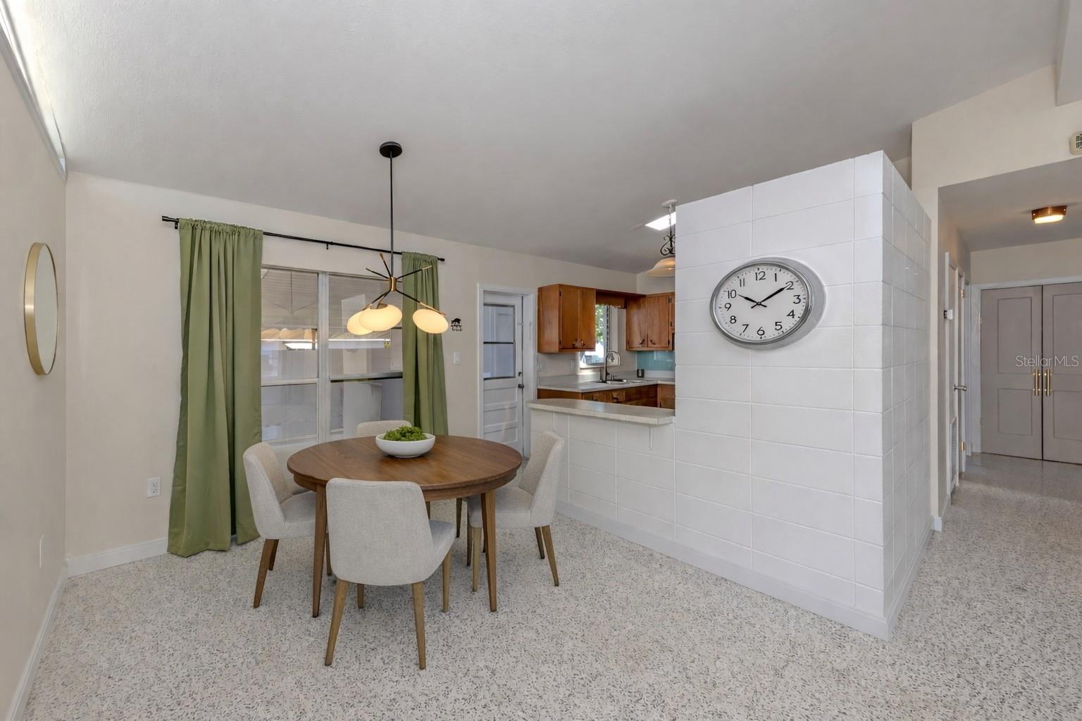 VENICE GARDENS - Residential