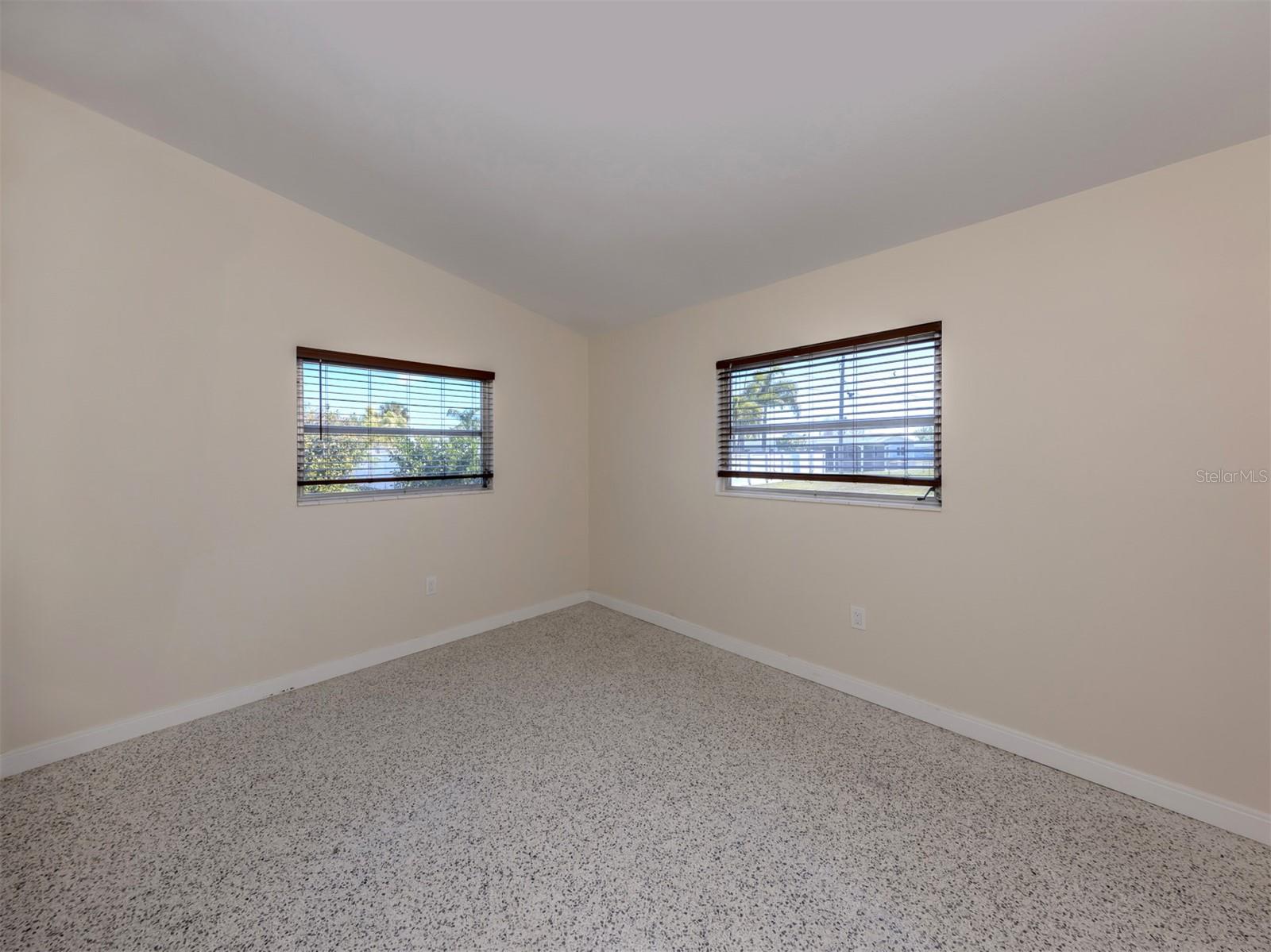 VENICE GARDENS - Residential