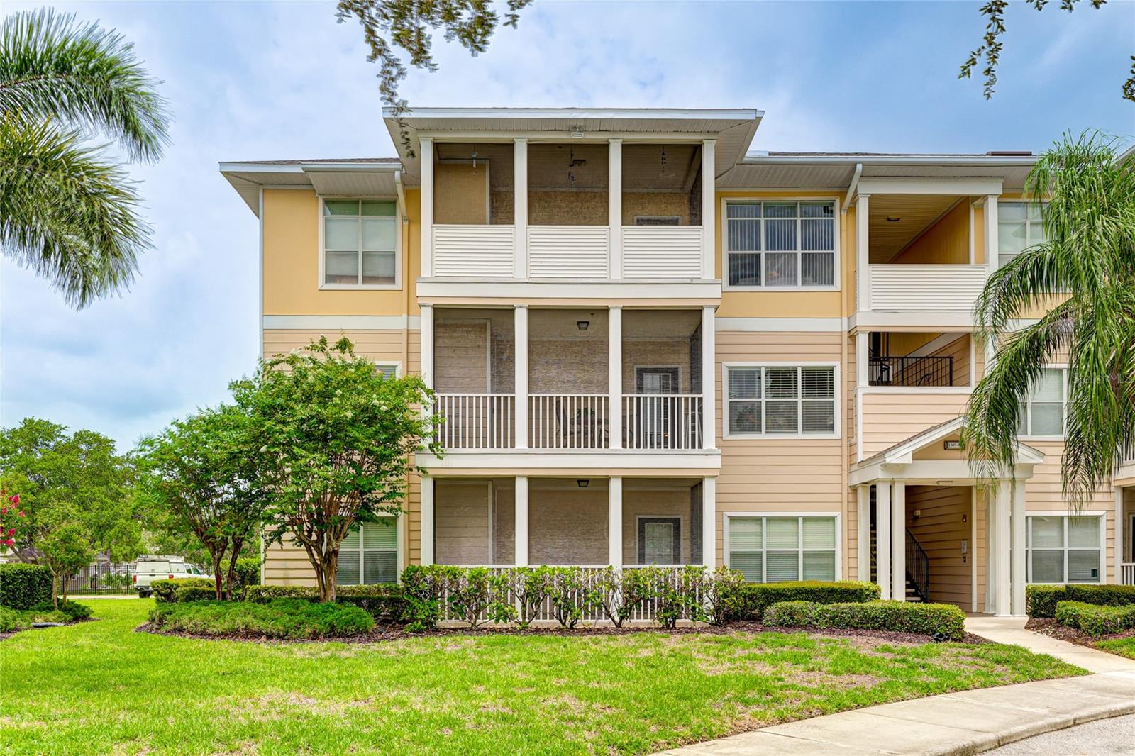 Charming 2-Bedroom Condo in the Gated Palms of Cortez Community & SELLER OFFERING TO PAY FOR TITLE.
Discover comfort and convenience in this inviting second-floor condo, located in the highly desirable Palms of Cortez gated community in the heart of Bradenton. This 2-bedroom, 1-bathroom unit features modern vinyl plank flooring throughout, creating a sleek and stylish living space. The bright and open corner layout is filled with natural light, offering a warm and welcoming atmosphere.
Step outside to enjoy the spacious screened-in patio, perfect for relaxing and enjoying the peaceful surroundings. Residents of this tranquil community have access to a variety of resort-style amenities, including a swimming pool, fitness center, clubhouse, and tennis courts.
For added peace of mind, the HVAC system was replaced in 2020. The location is unbeatable—just a short drive to the stunning beaches of Anna Maria Island and Bradenton, and close to parks, shopping, dining, and entertainment.
Currently tenant-occupied, this property presents an excellent investment opportunity with immediate rental income potential. Whether you’re looking for a primary residence or a profitable rental, this condo is a fantastic find!
Don’t wait—schedule your showing today!