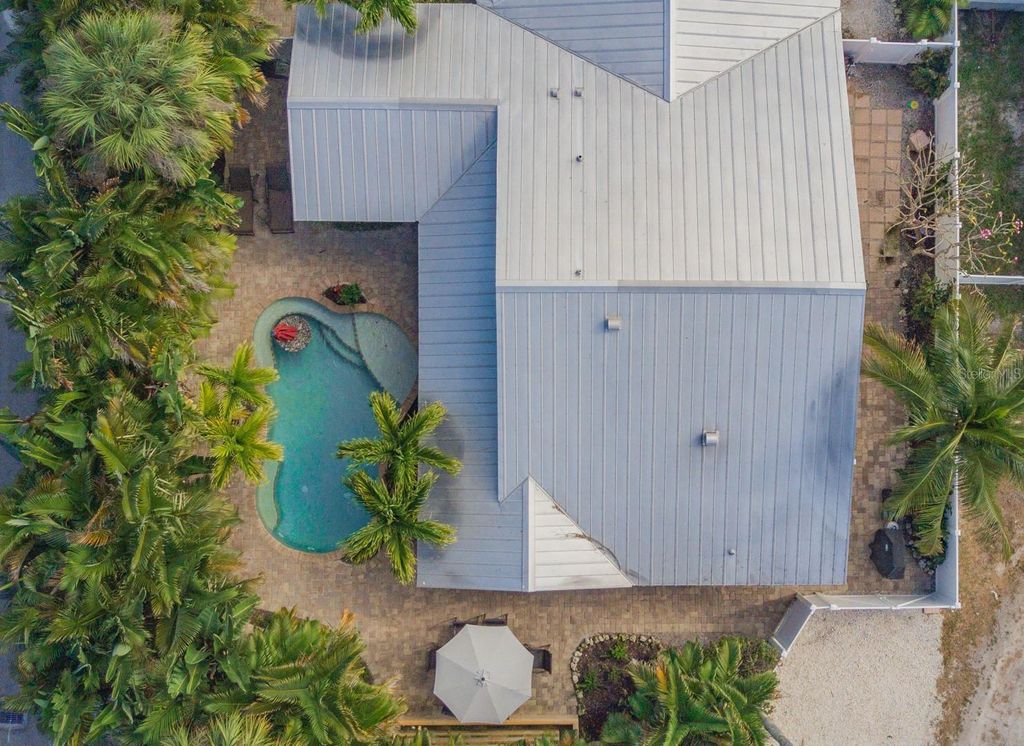 Photo of 201 54th Street, Holmes Beach, FL 34217 (MLS # TB8480803)