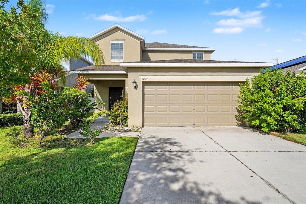 Photo of 1904 Hawks View Drive, Ruskin, FL 33570 (MLS # O6444100)