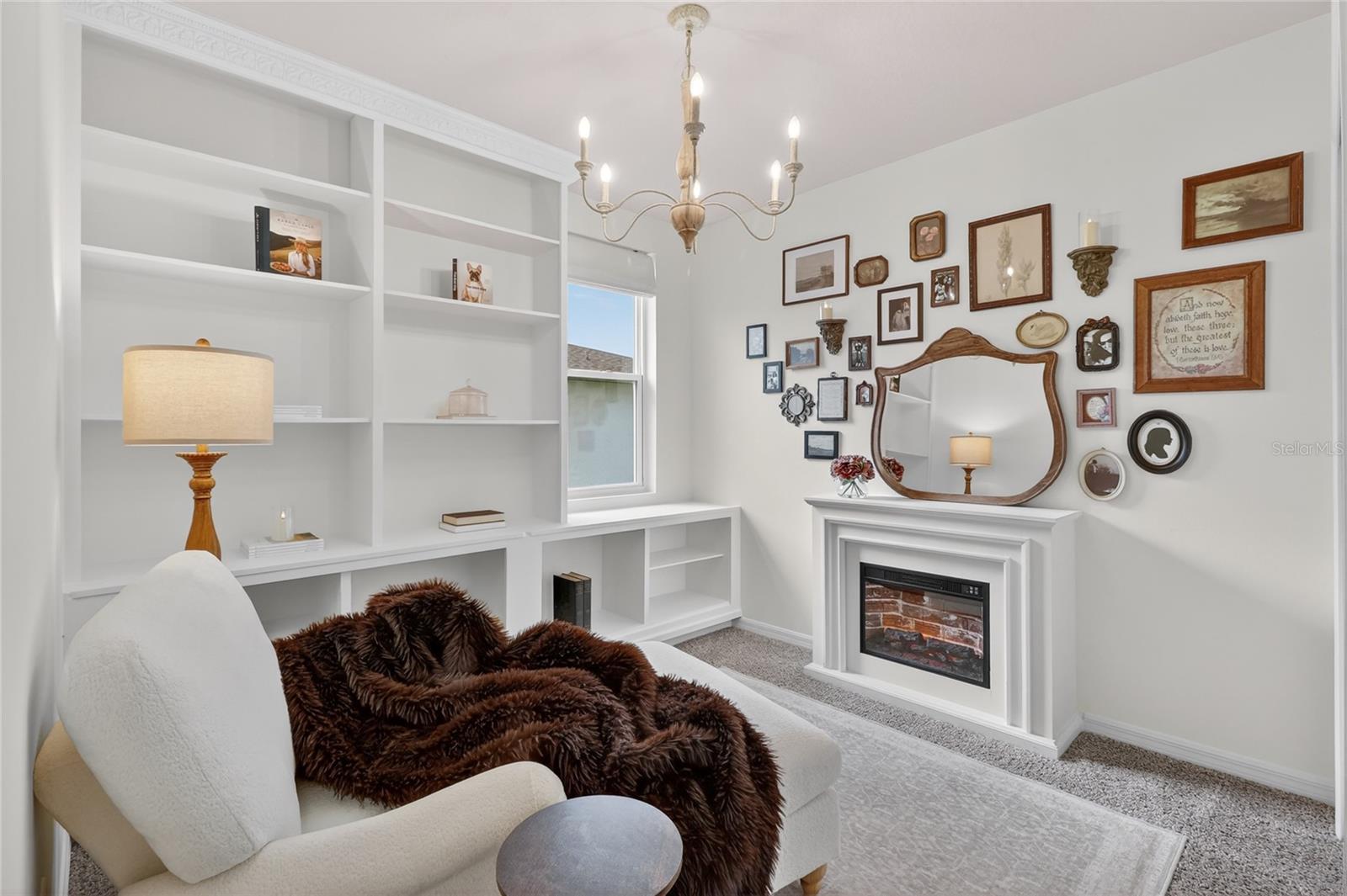 RESERVE/VAN OAKS PH 1 - Residential