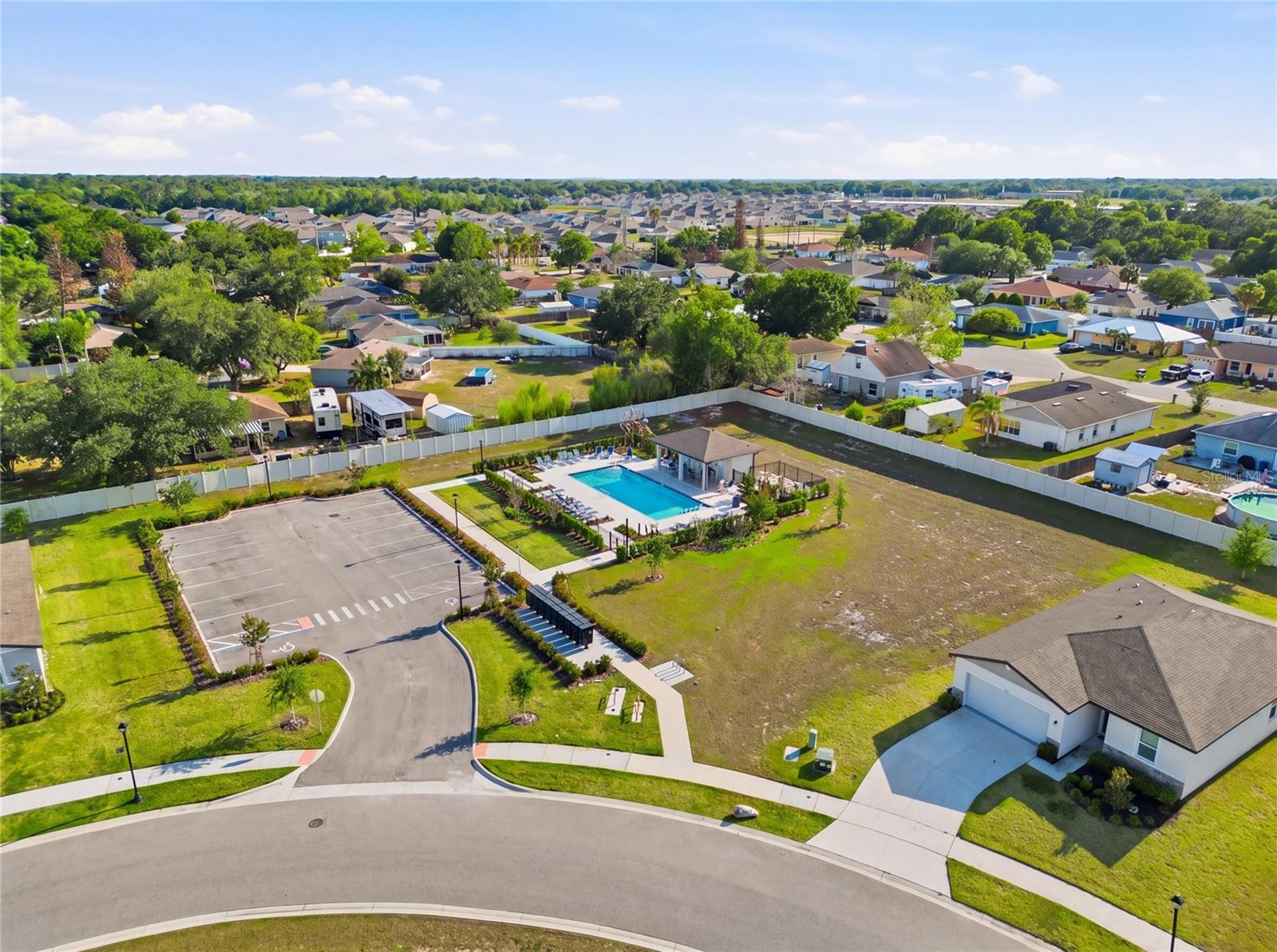 RESERVE/VAN OAKS PH 1 - Residential