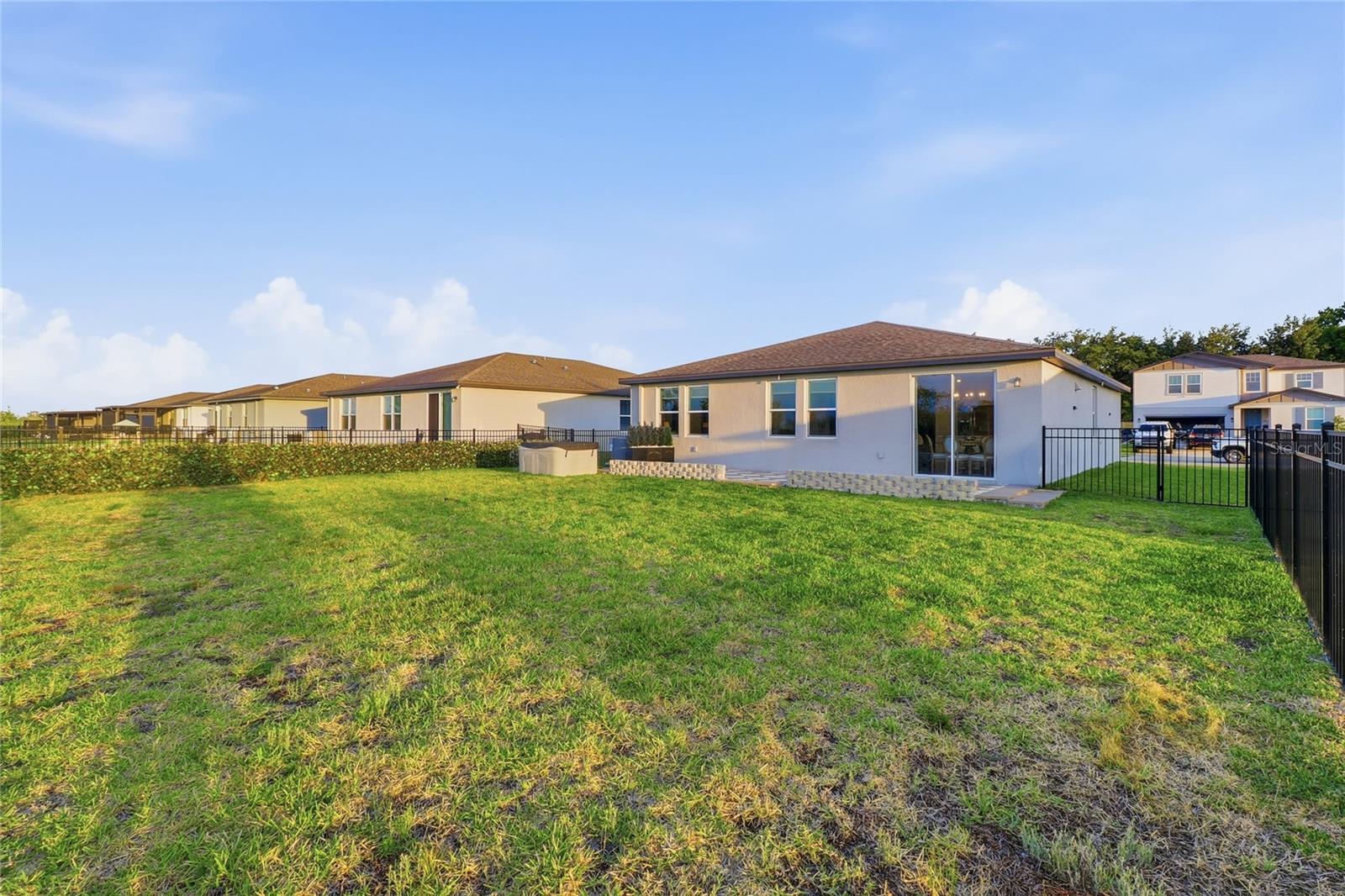 RESERVE/VAN OAKS PH 1 - Residential