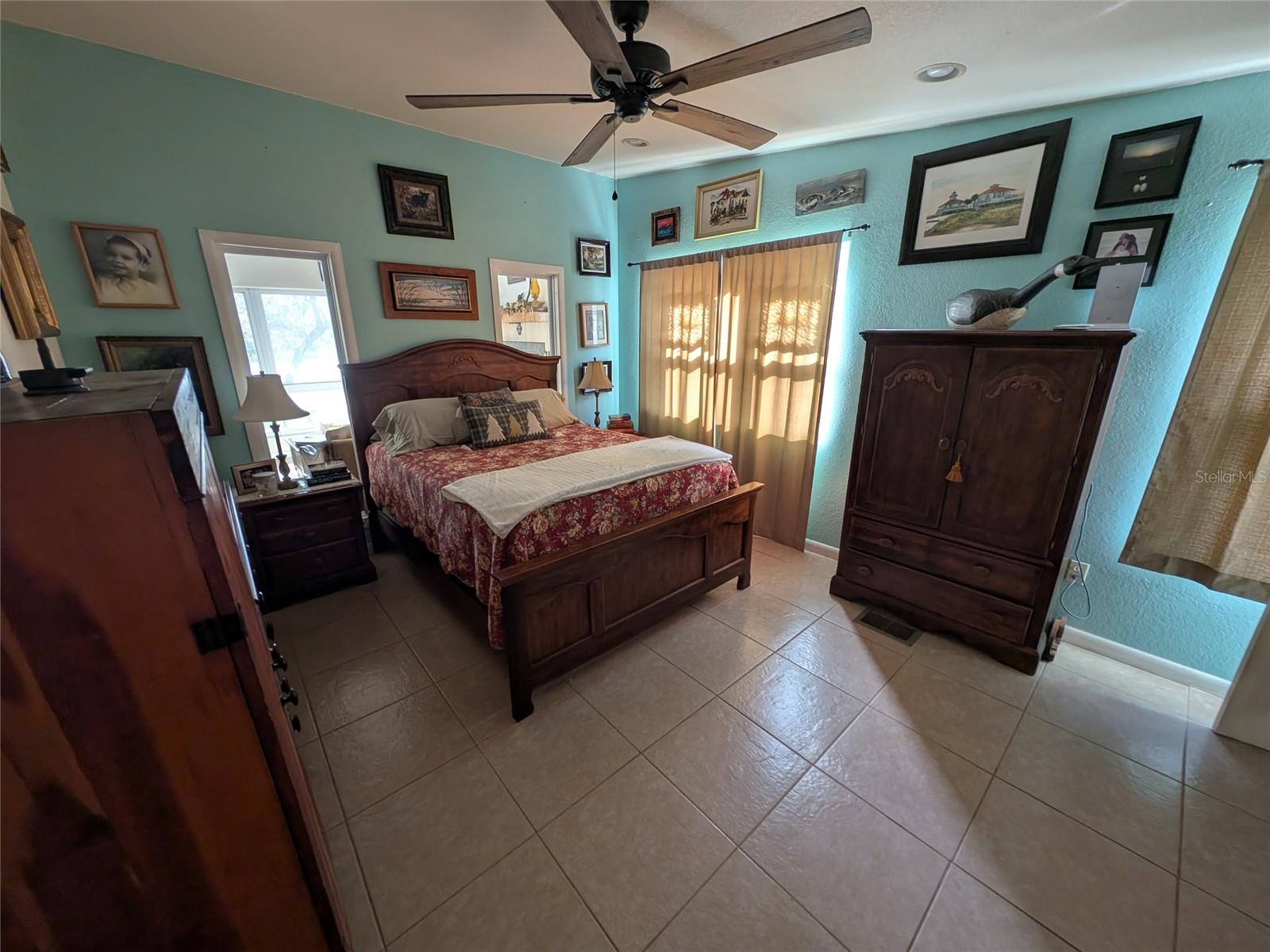 GOVT LEASE LT ROUND LAKE - Residential