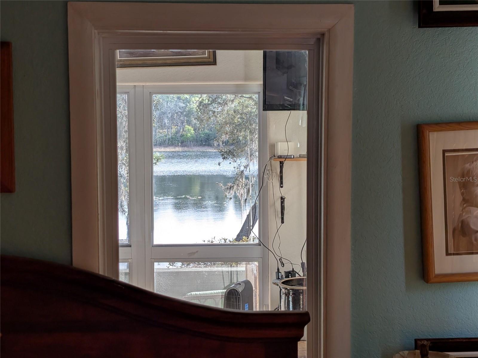 GOVT LEASE LT ROUND LAKE - Residential