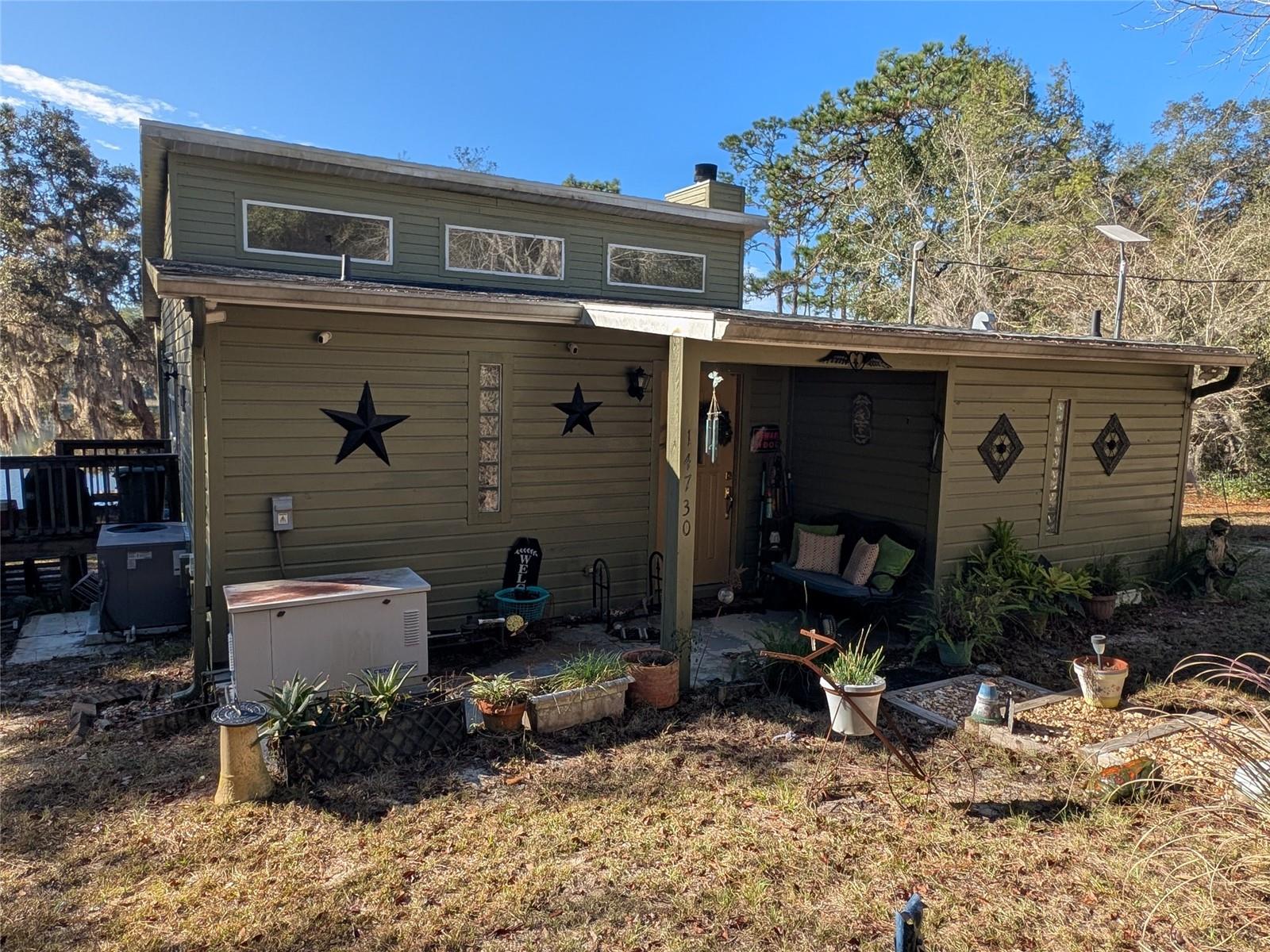 GOVT LEASE LT ROUND LAKE - Residential