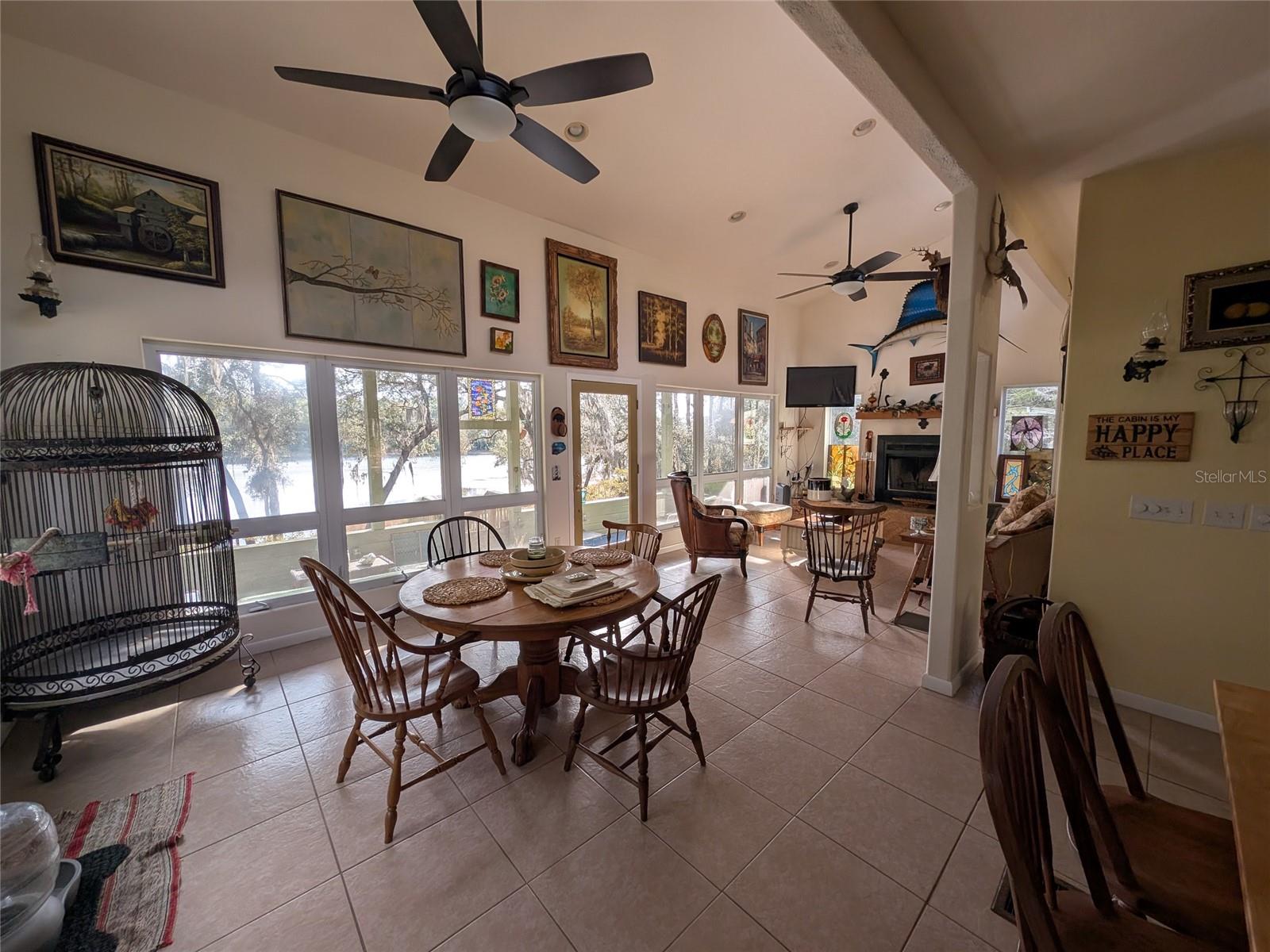 GOVT LEASE LT ROUND LAKE - Residential