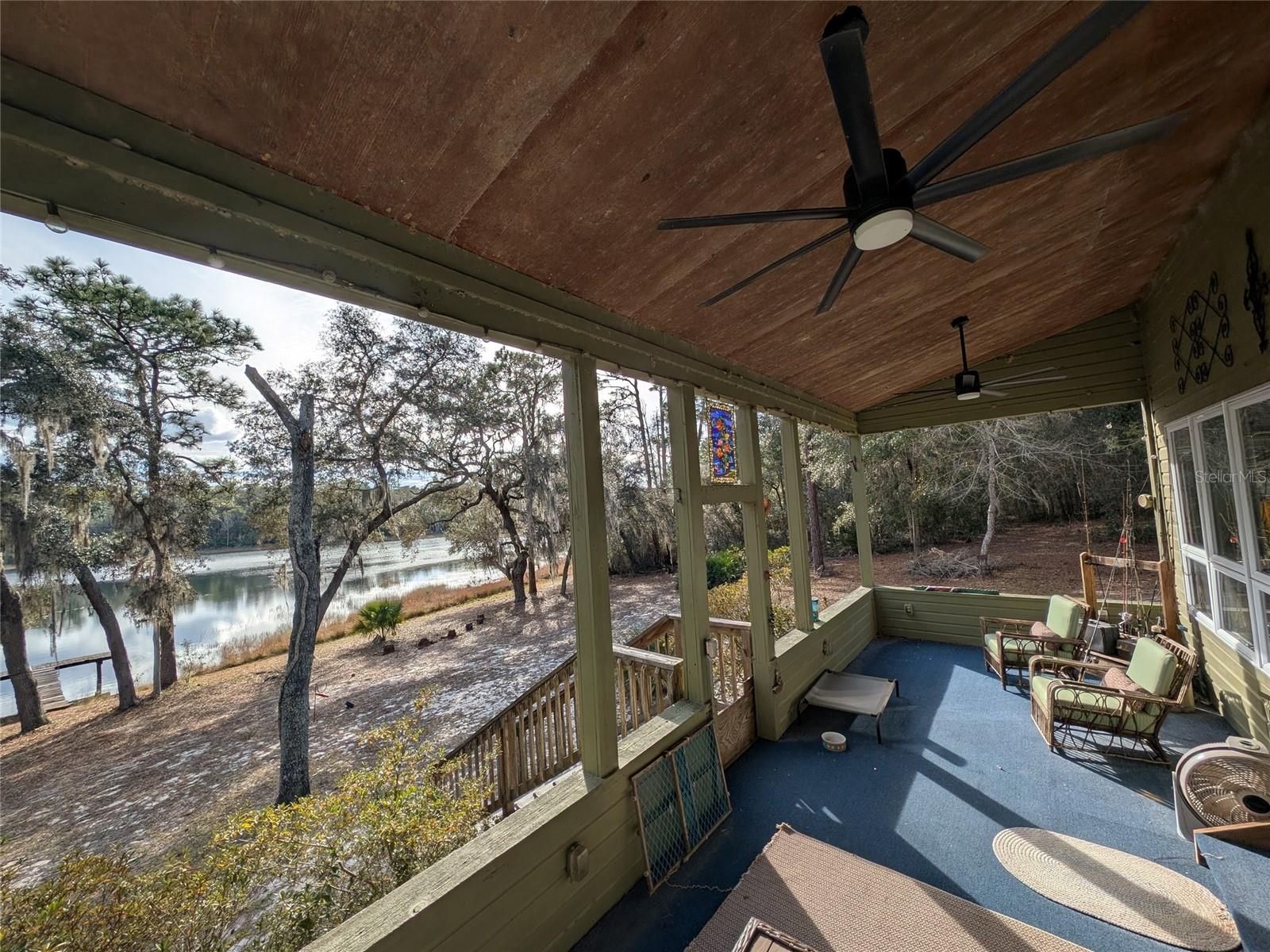 GOVT LEASE LT ROUND LAKE - Residential