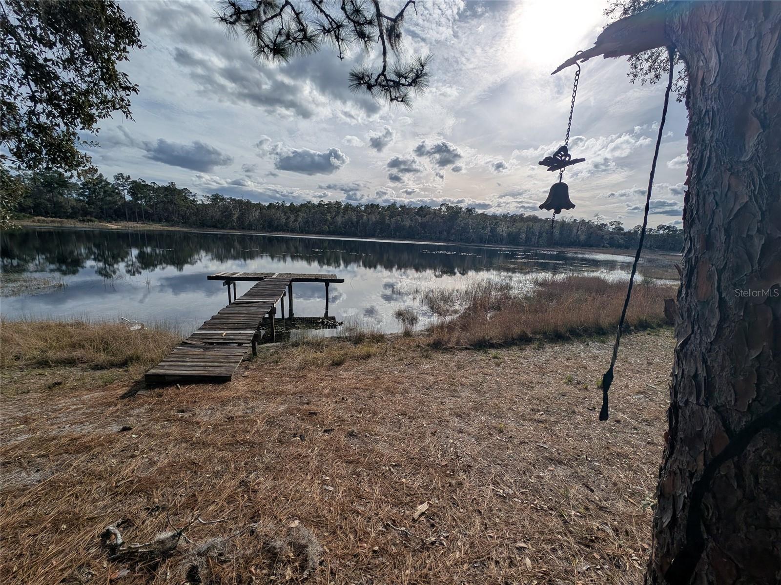 GOVT LEASE LT ROUND LAKE - Residential