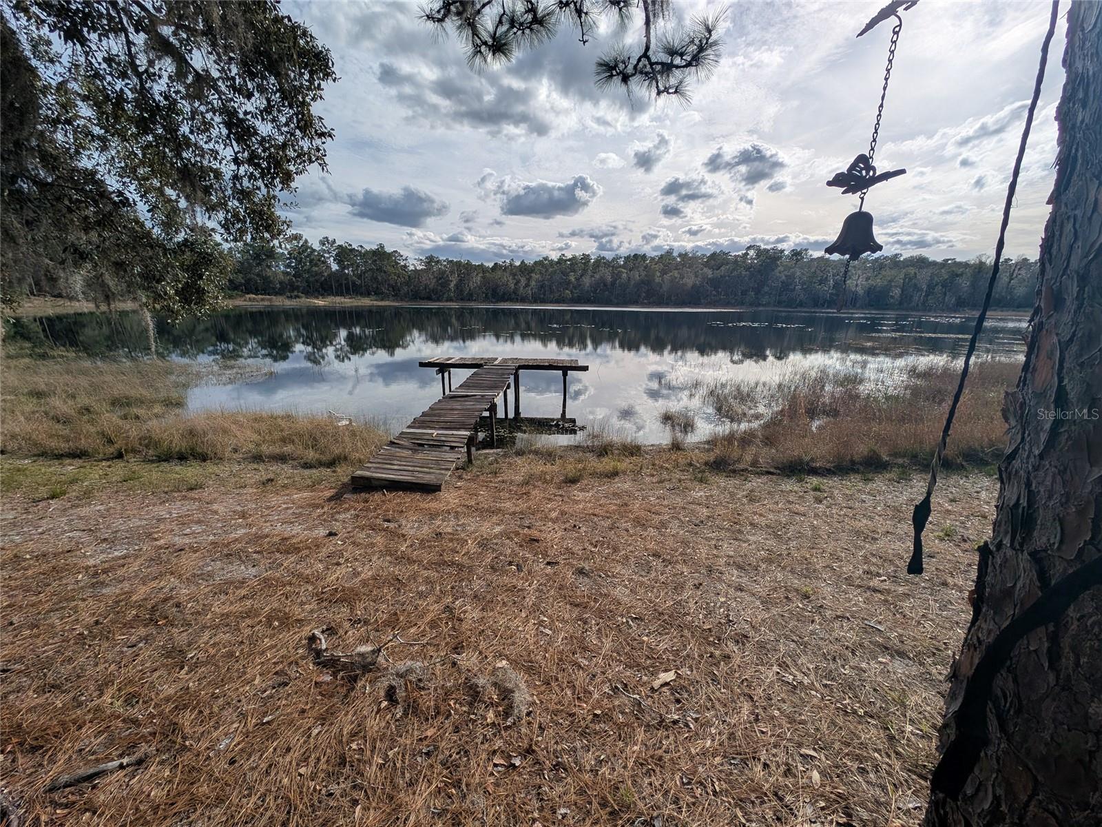 GOVT LEASE LT ROUND LAKE - Residential