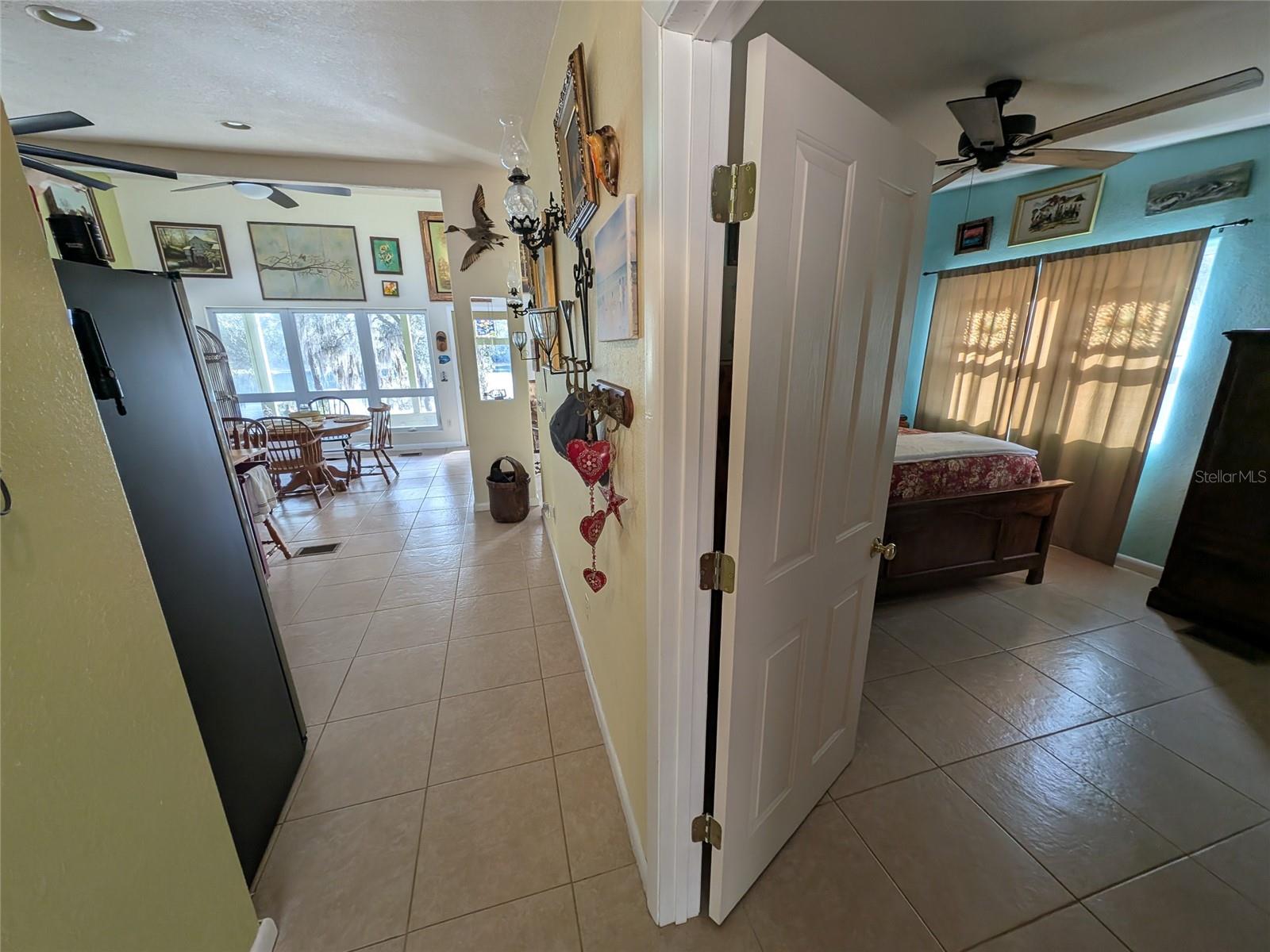 GOVT LEASE LT ROUND LAKE - Residential