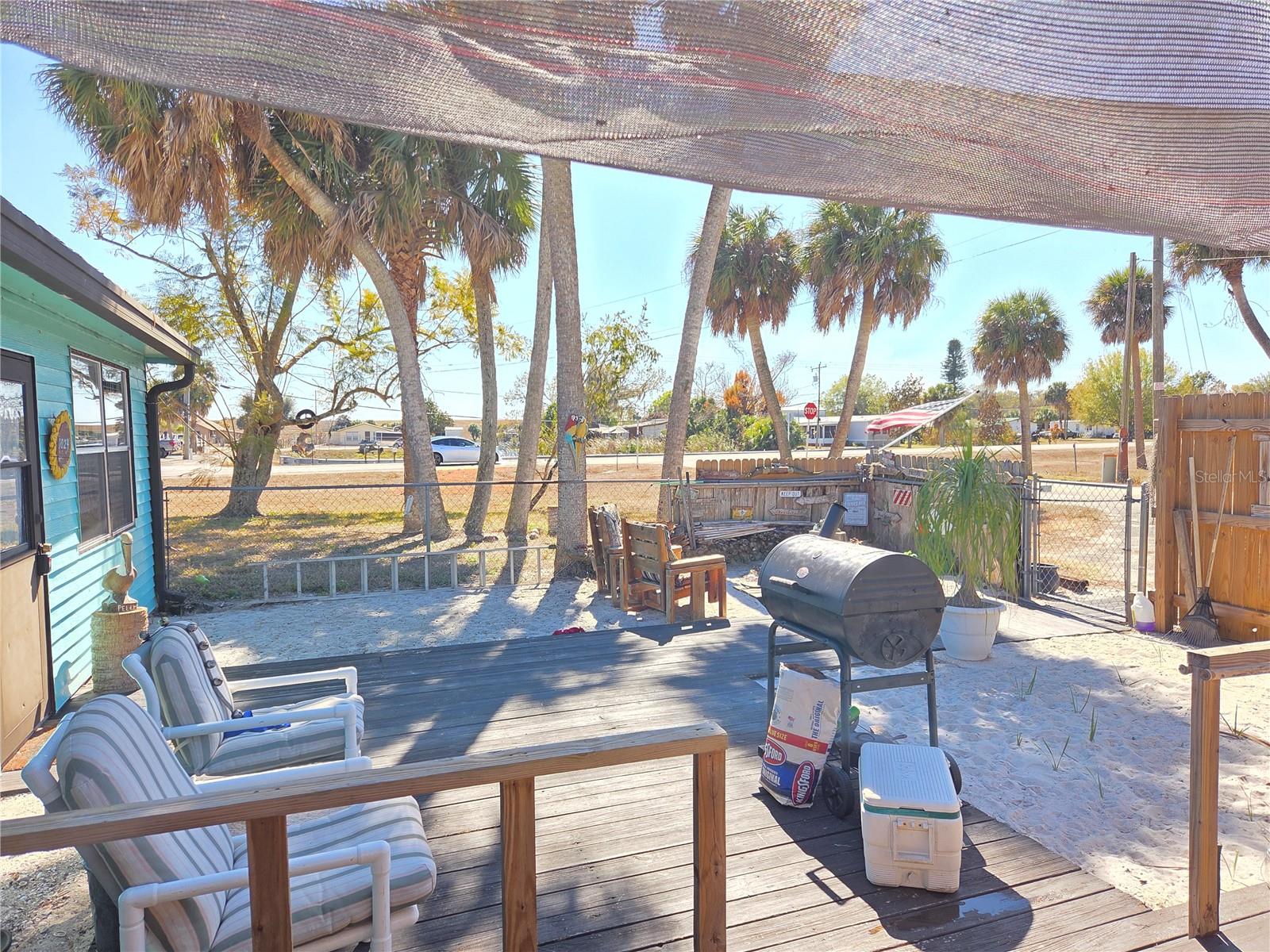 LOT 16 UNREC SARASOTA COLONY SUB IN ST LOT NO 1 - Residential