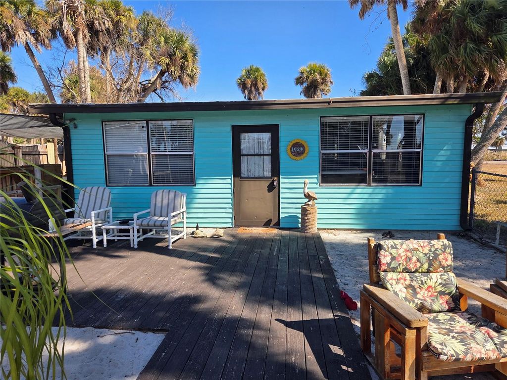 Photo of 1024 Strickland Road, Okeechobee, FL 34974 (MLS # C7521667)