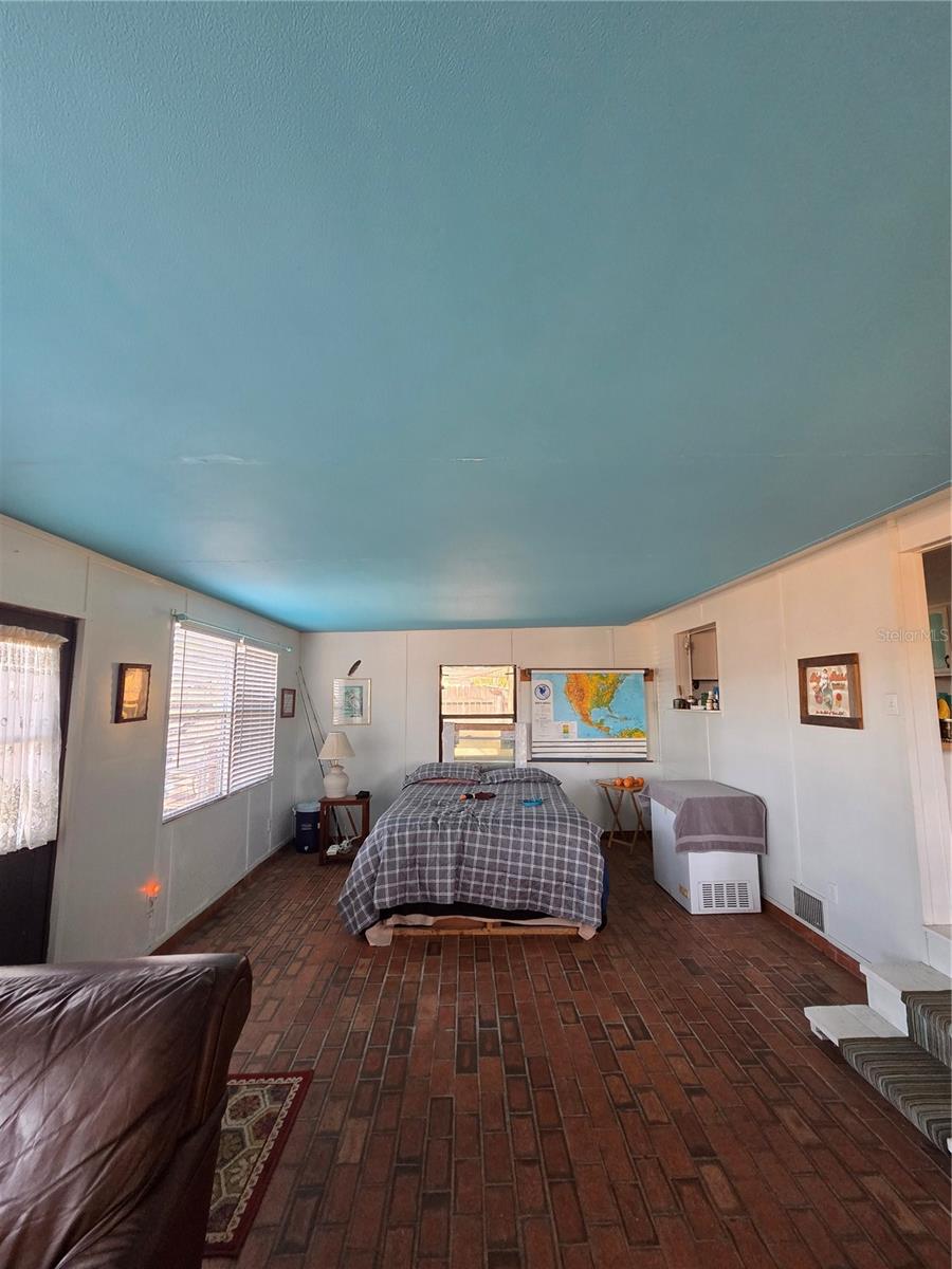 LOT 16 UNREC SARASOTA COLONY SUB IN ST LOT NO 1 - Residential