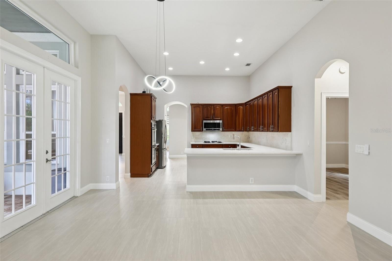 KEENES POINTE UT 04 SEC 31 48 82 - Residential