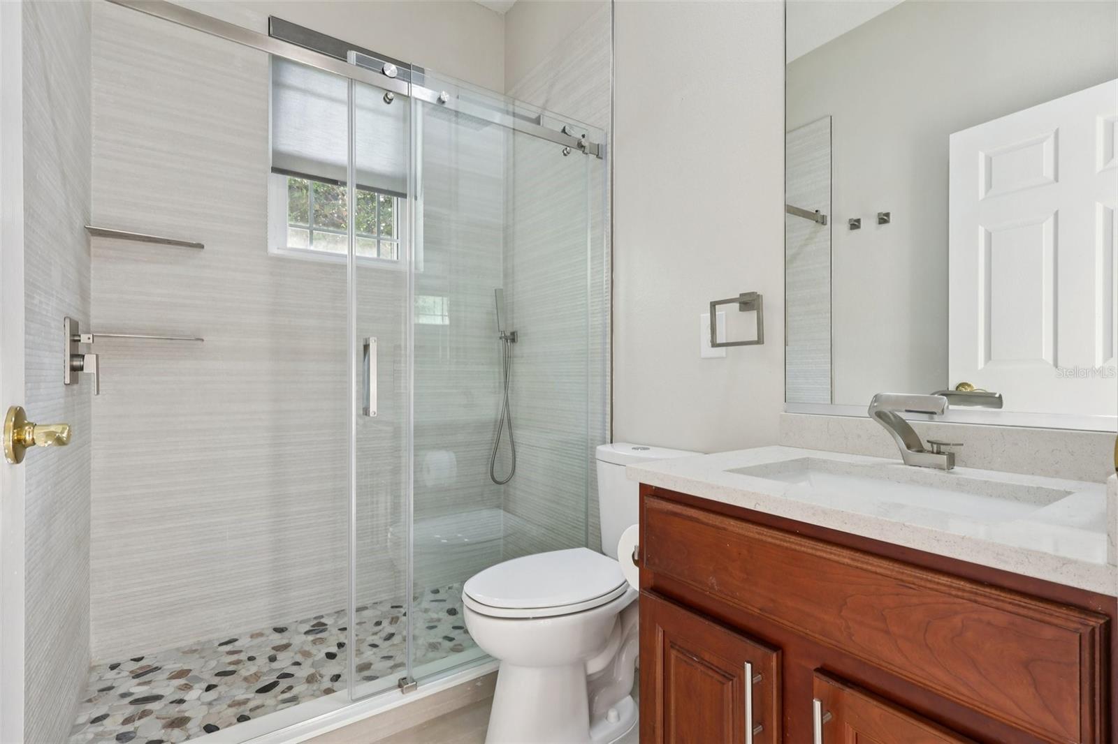 KEENES POINTE UT 04 SEC 31 48 82 - Residential