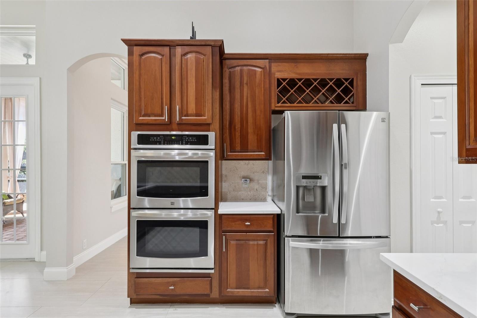 KEENES POINTE UT 04 SEC 31 48 82 - Residential