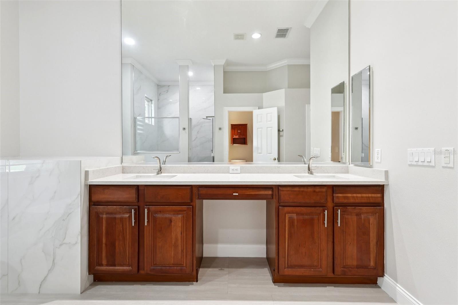 KEENES POINTE UT 04 SEC 31 48 82 - Residential