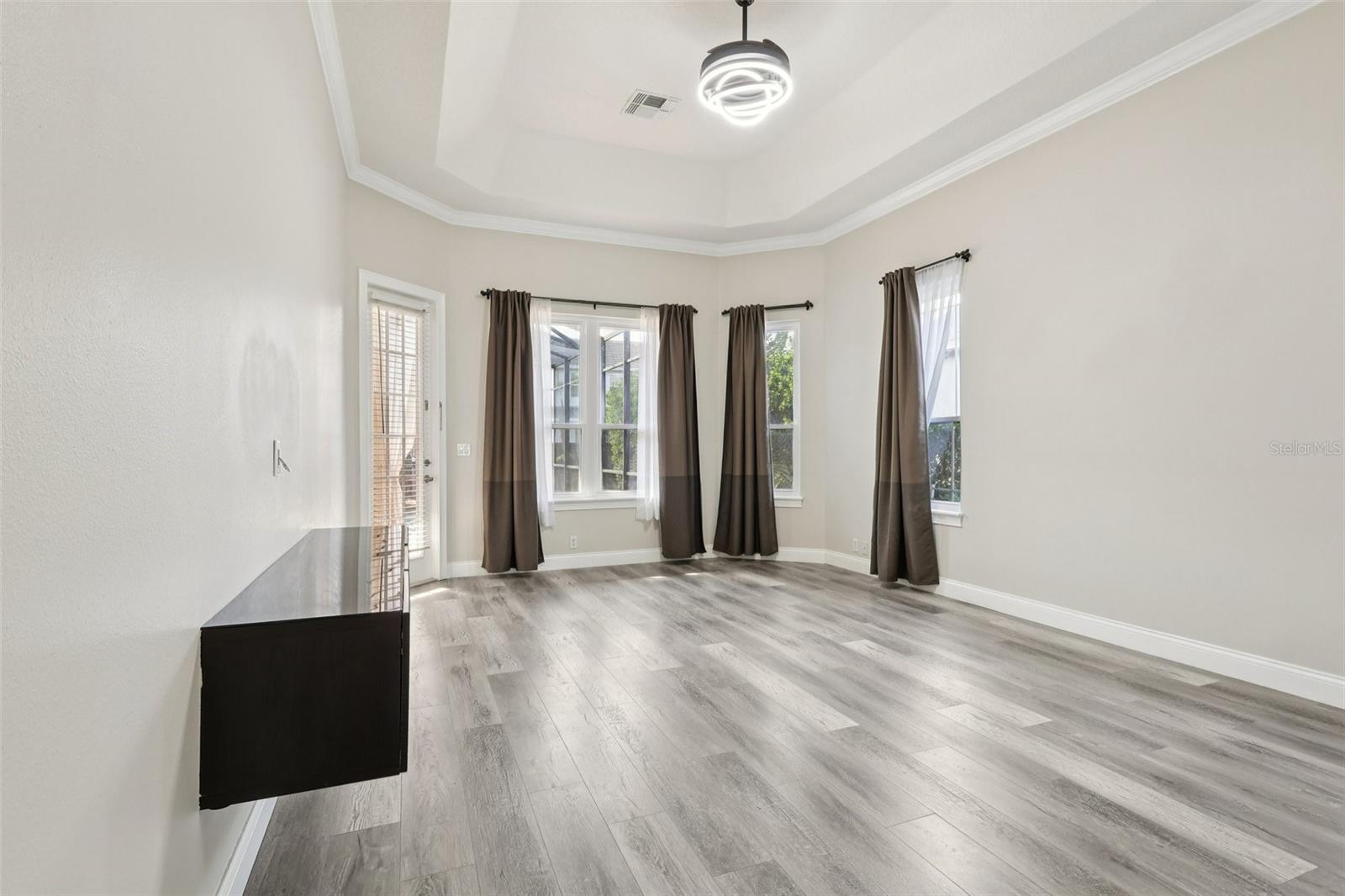 KEENES POINTE UT 04 SEC 31 48 82 - Residential