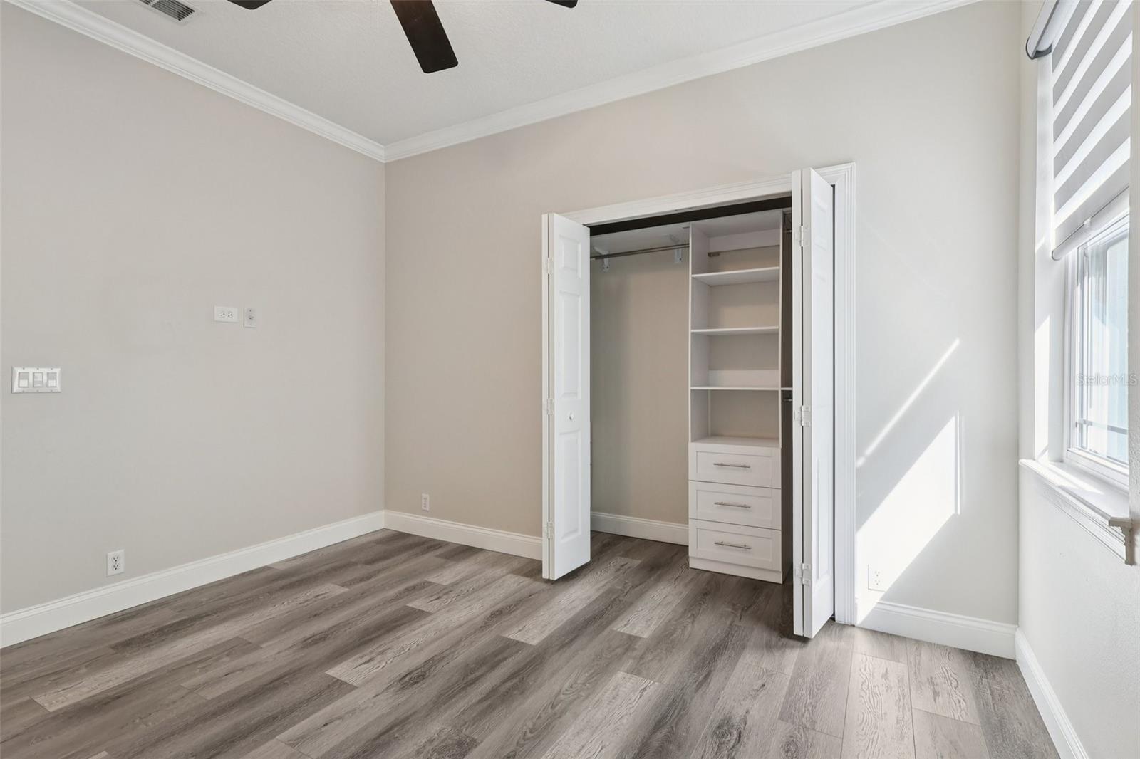 KEENES POINTE UT 04 SEC 31 48 82 - Residential