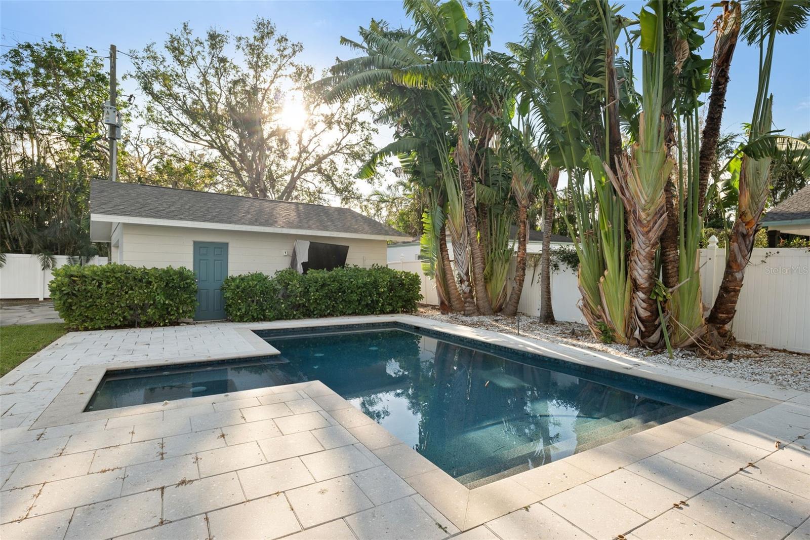 SNELL ISLE BRIGHTWATERS SEC 2 - Land