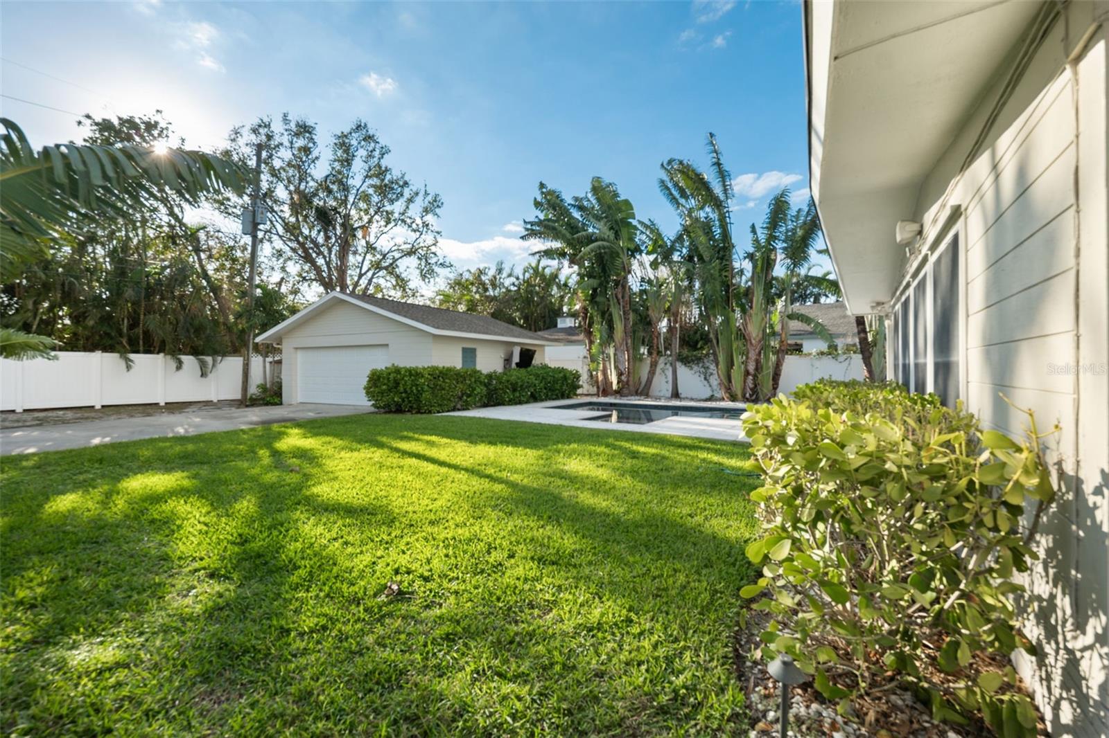 SNELL ISLE BRIGHTWATERS SEC 2 - Land