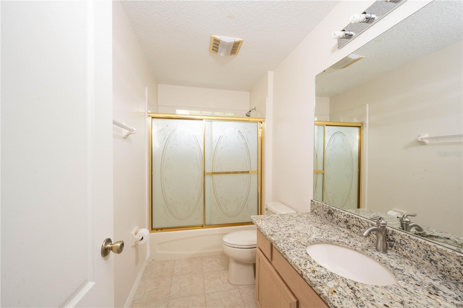 CLERMONT COLLEGE PARK PH 02B LT 181 PB - Residential